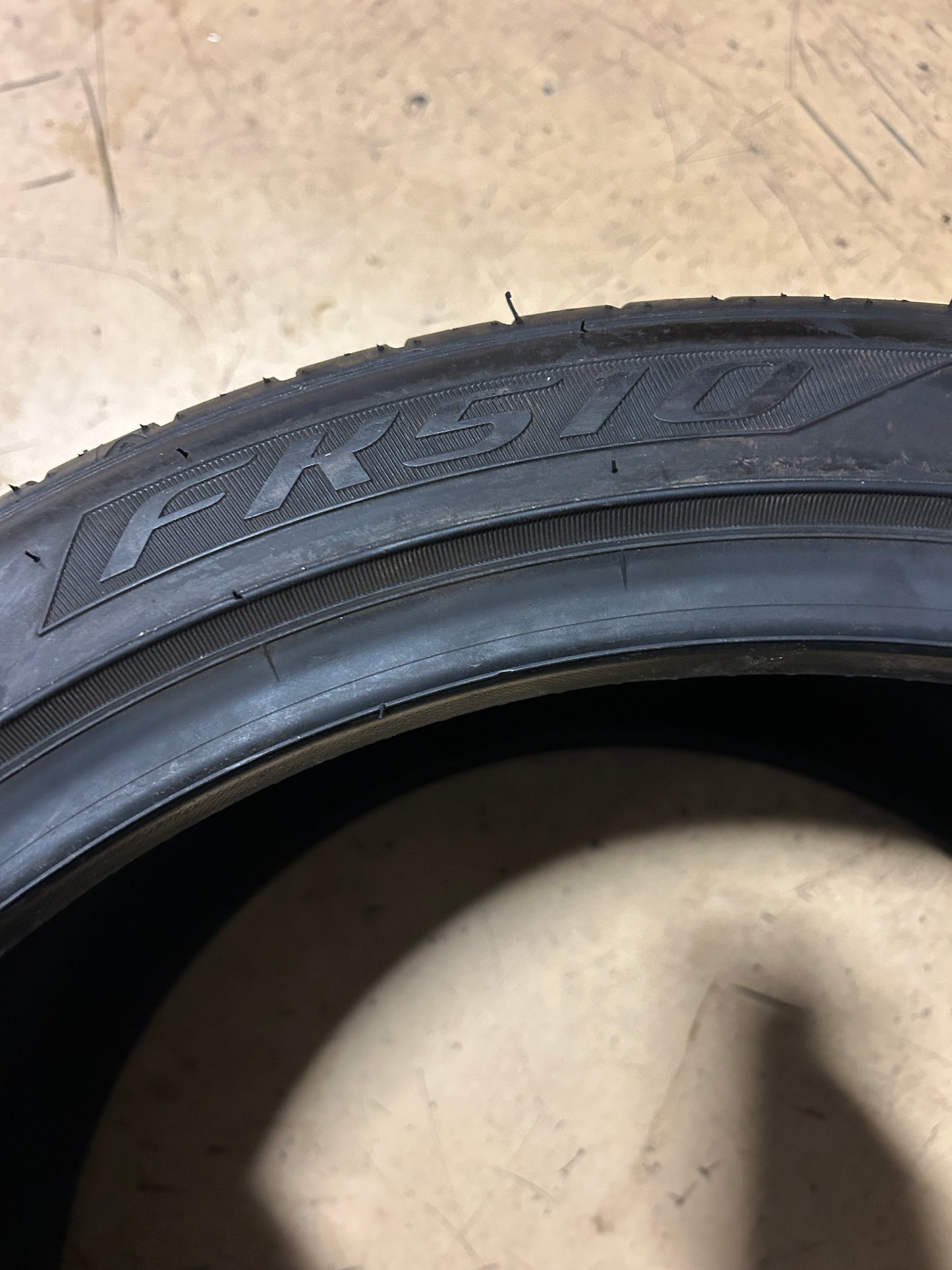 NOS FALKEN AZENIS FK510 BSW P 285 35 20 104Y XL UHP TIRE 28032622