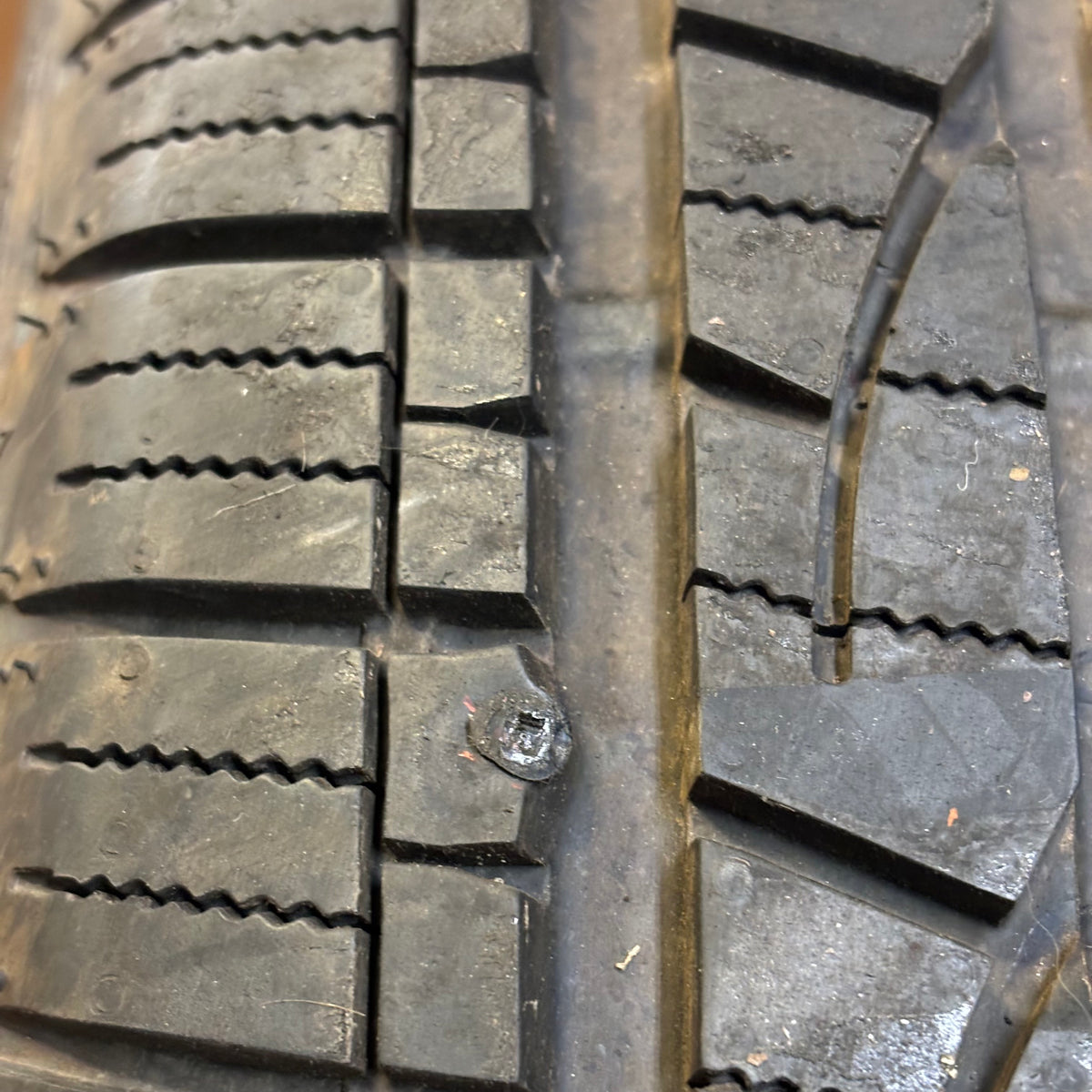 USED DTO 10/32 1 PATCH FIRESTONE DESTINATION LE3 P 245 50 20 102H SL TIRE 005401 ALL SEASON  BSW