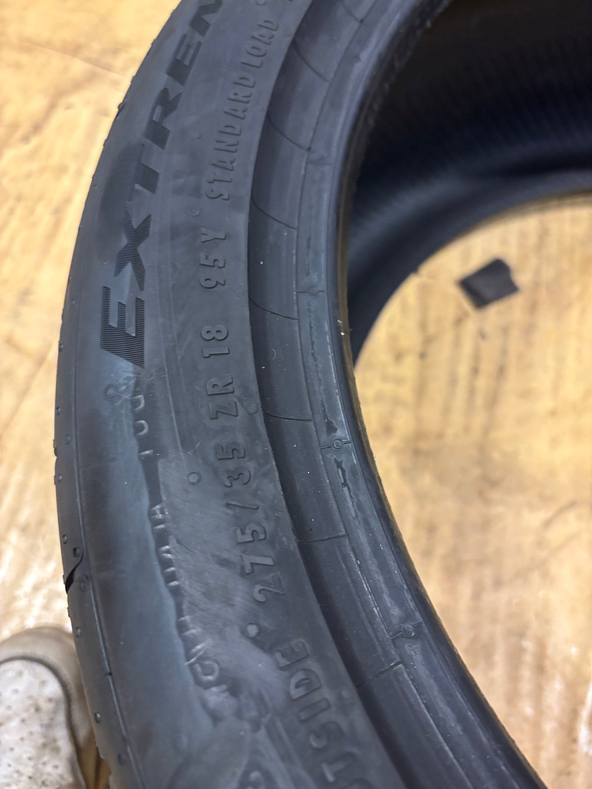 CONTINENTAL EXTREMECONTACT SPORT 02 P 275 35 18 95Y SL UHP TIRE 03125210000
