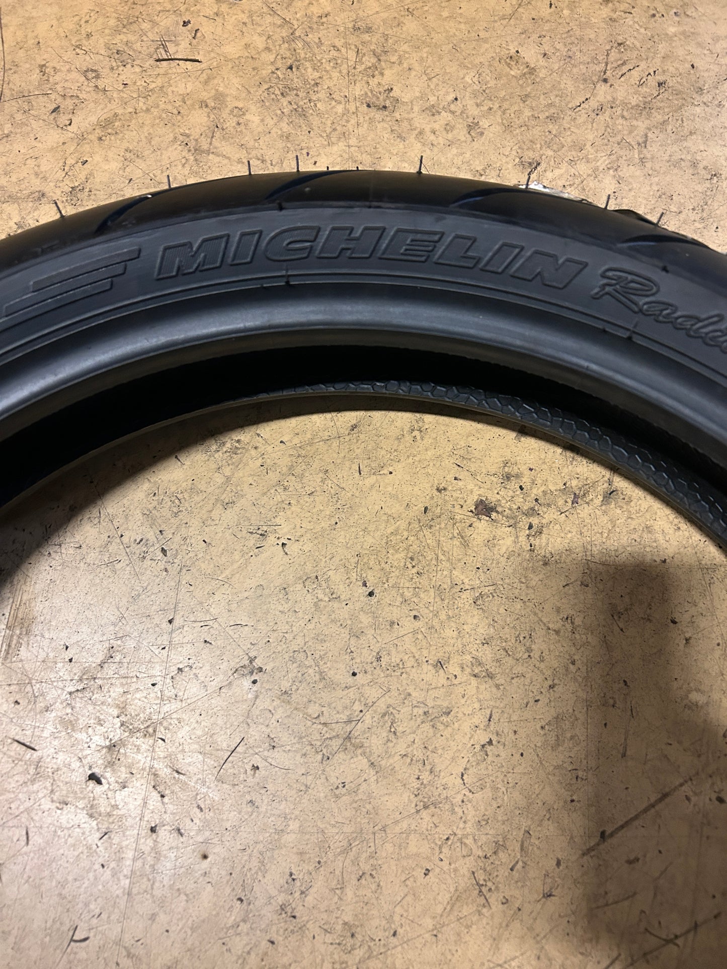 MICHELIN PILOT POWER 2 CT BSW 110 70 17 54W FRONT MOTORCYCLE TIRE 18441
