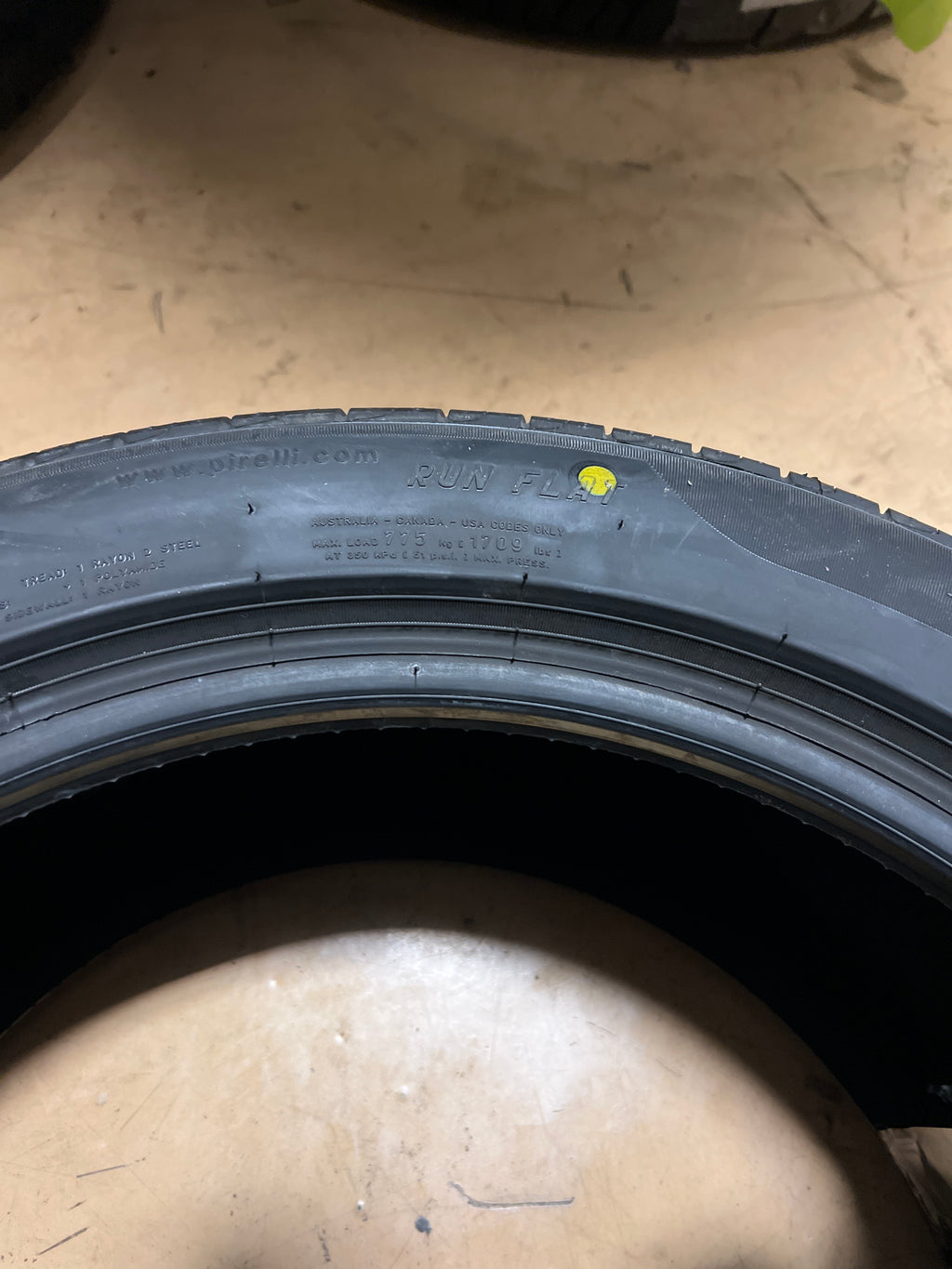NOS PIRELLI CINTURATO P7 (*) BMW RUNFLAT  P 275 40 18 99Y SL ALL SEASON TIRE 2074700