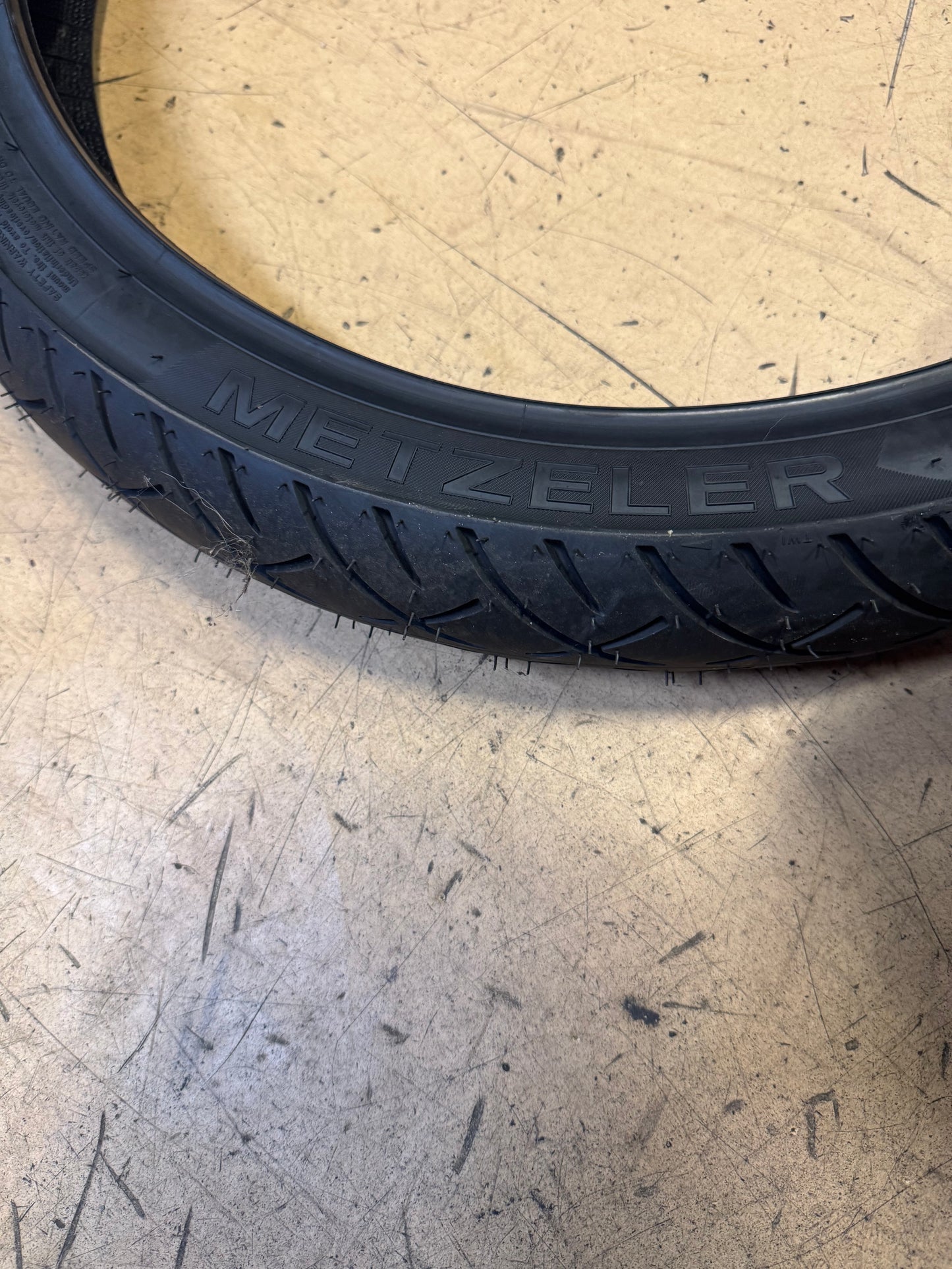 METZELER ME888 MARATHON ULTRA BSW 90 90 21 54H FRONT MOTORCYCLE TIRE 4194700