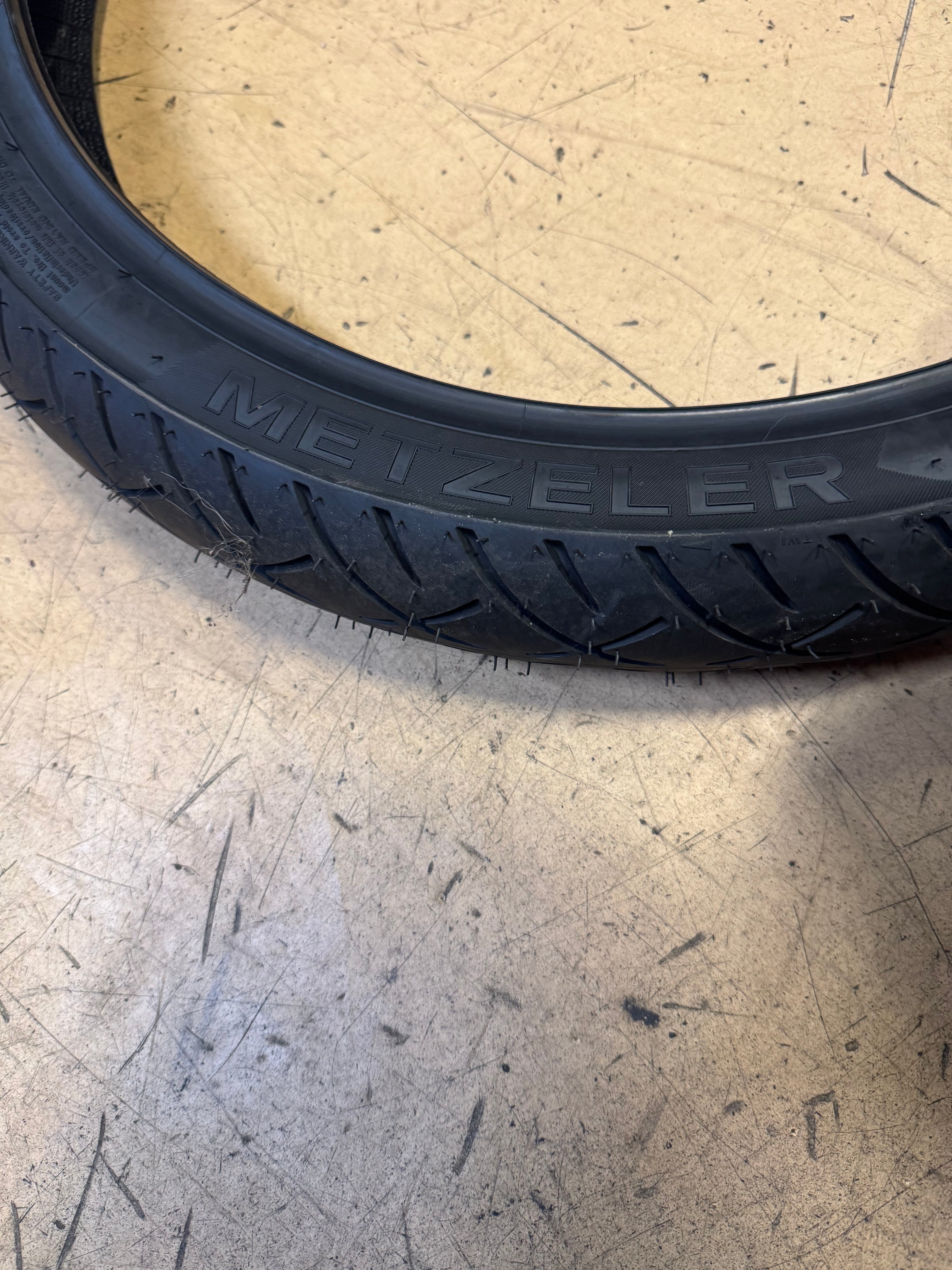 METZELER ME888 MARATHON ULTRA BSW 90 90 21 54H FRONT MOTORCYCLE TIRE 4194700