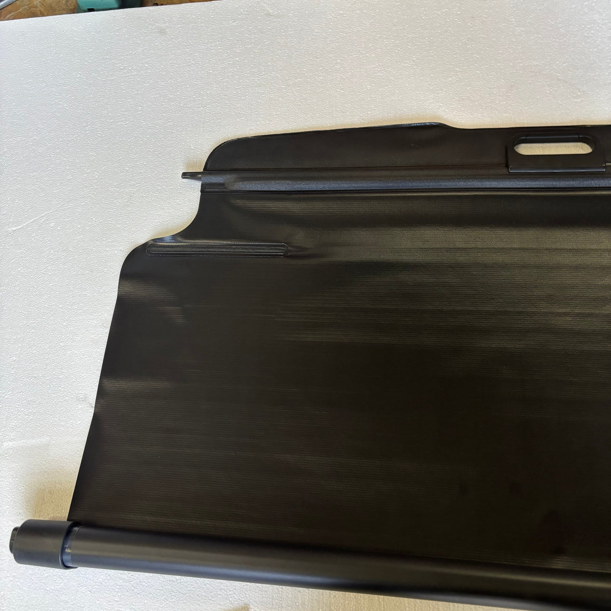 GENUINE GM 10-17 CHEVY EQUINOX SHADE ASSEMBLY LUGGAGE BLACK 23131658