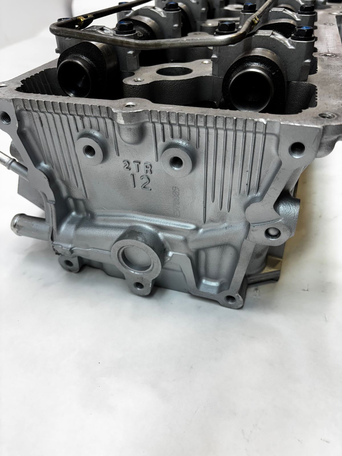 REMANUFACTURED FOR TOYOTA 2.7 2TR DOHC DUAL VVTI CYLINDER HEAD G289065