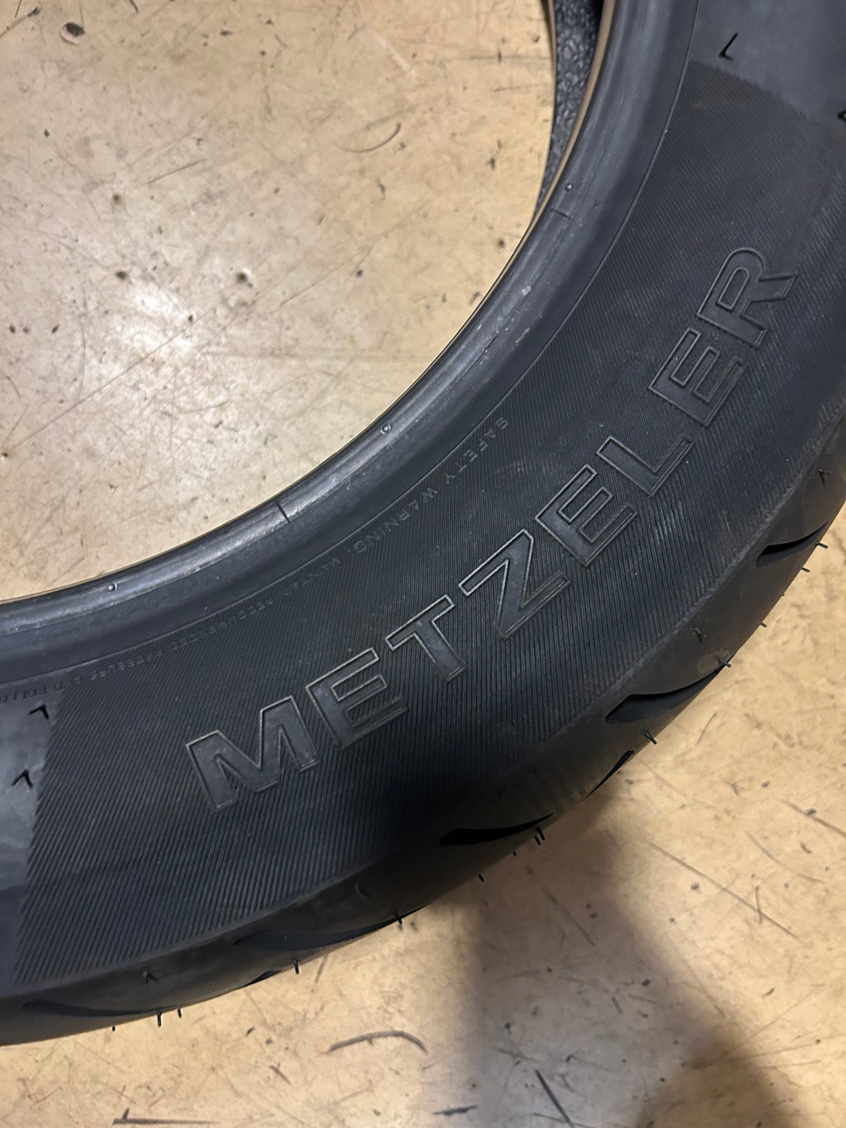 METZELER ME888 MARATHON ULTRA 130 90 16 73H FRONT MOTORCYCLE TIRE 4298500