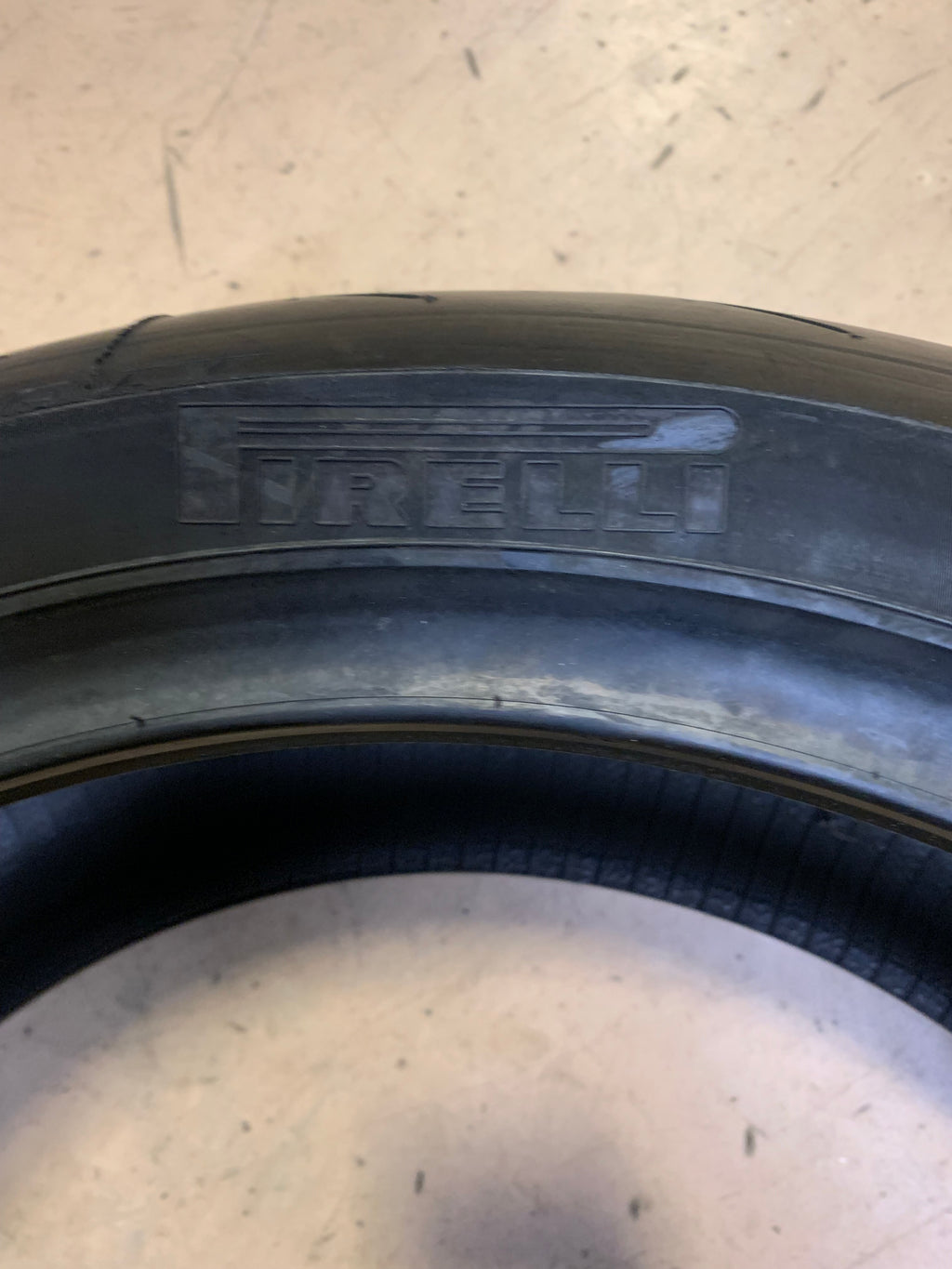 PIRELLI DIABLO ROSSO IV BSW  200 60 17 80W REAR MOTORCYCLE TIRE 4074700
