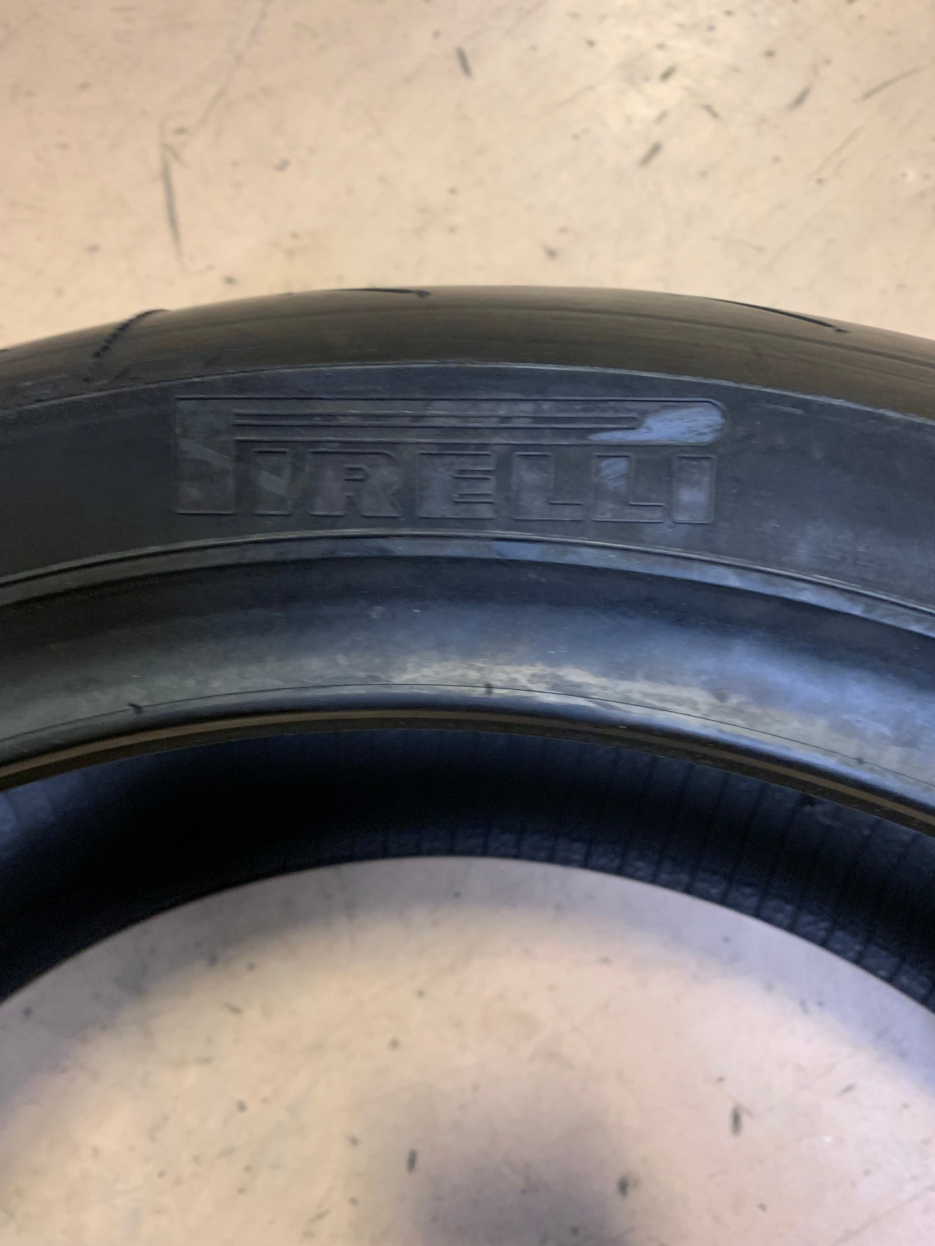 PIRELLI DIABLO ROSSO IV BSW  200 60 17 80W REAR MOTORCYCLE TIRE 4074700