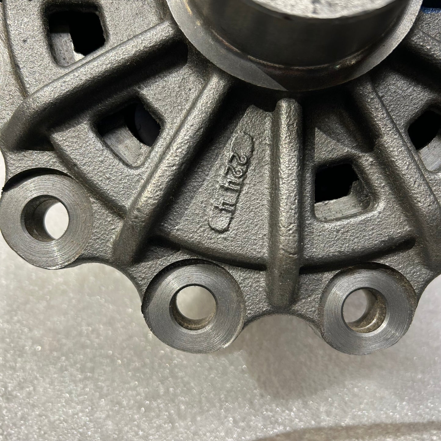 AAM 2019+ DODGE RAM 3500 30-SPILINE LIMITED SLIP REAR DIFFERENTIAL