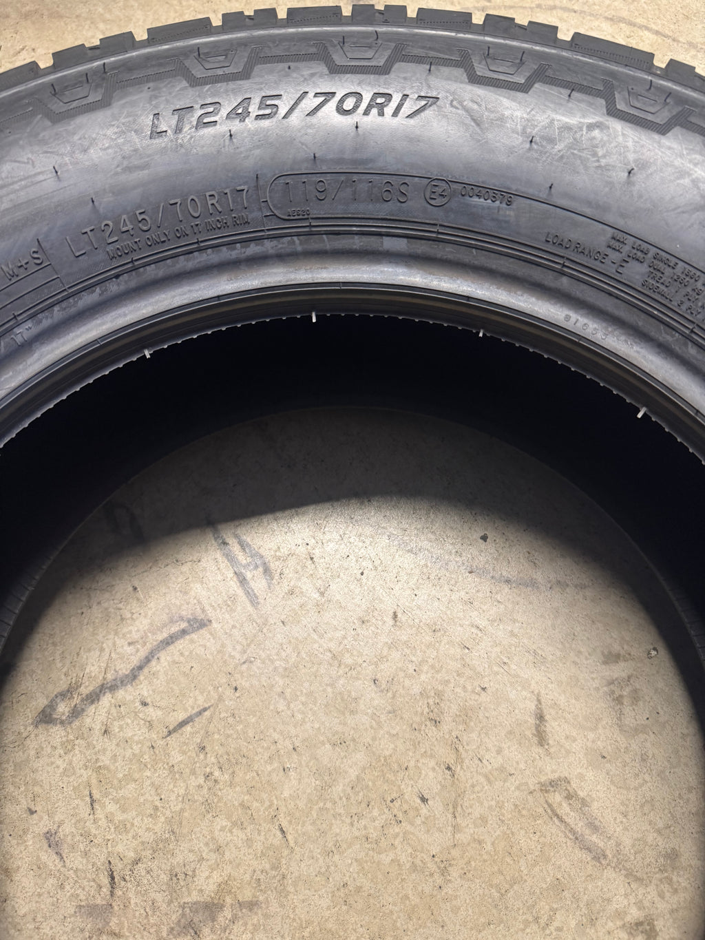 NOS IRONMAN ALL COUNTRY AT2 BSW LT 245 70 17 119/116S 10PLY ALL TERRAIN TIRE 7670