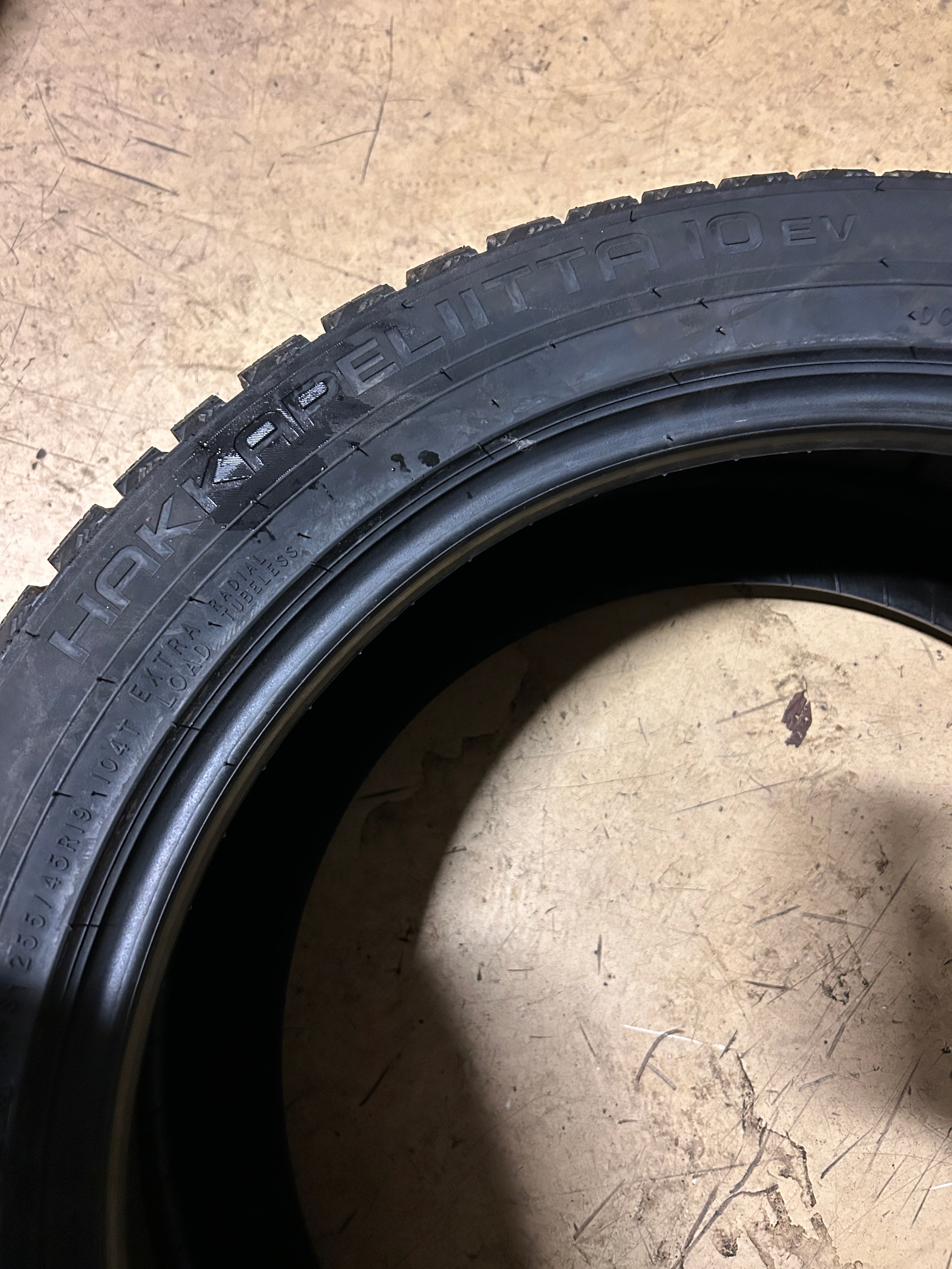 4 NOKIAN HAKKAPELIITTA 10 EV STUDDED P 255 45 19 104T XL WINTER TIRE TSF00019