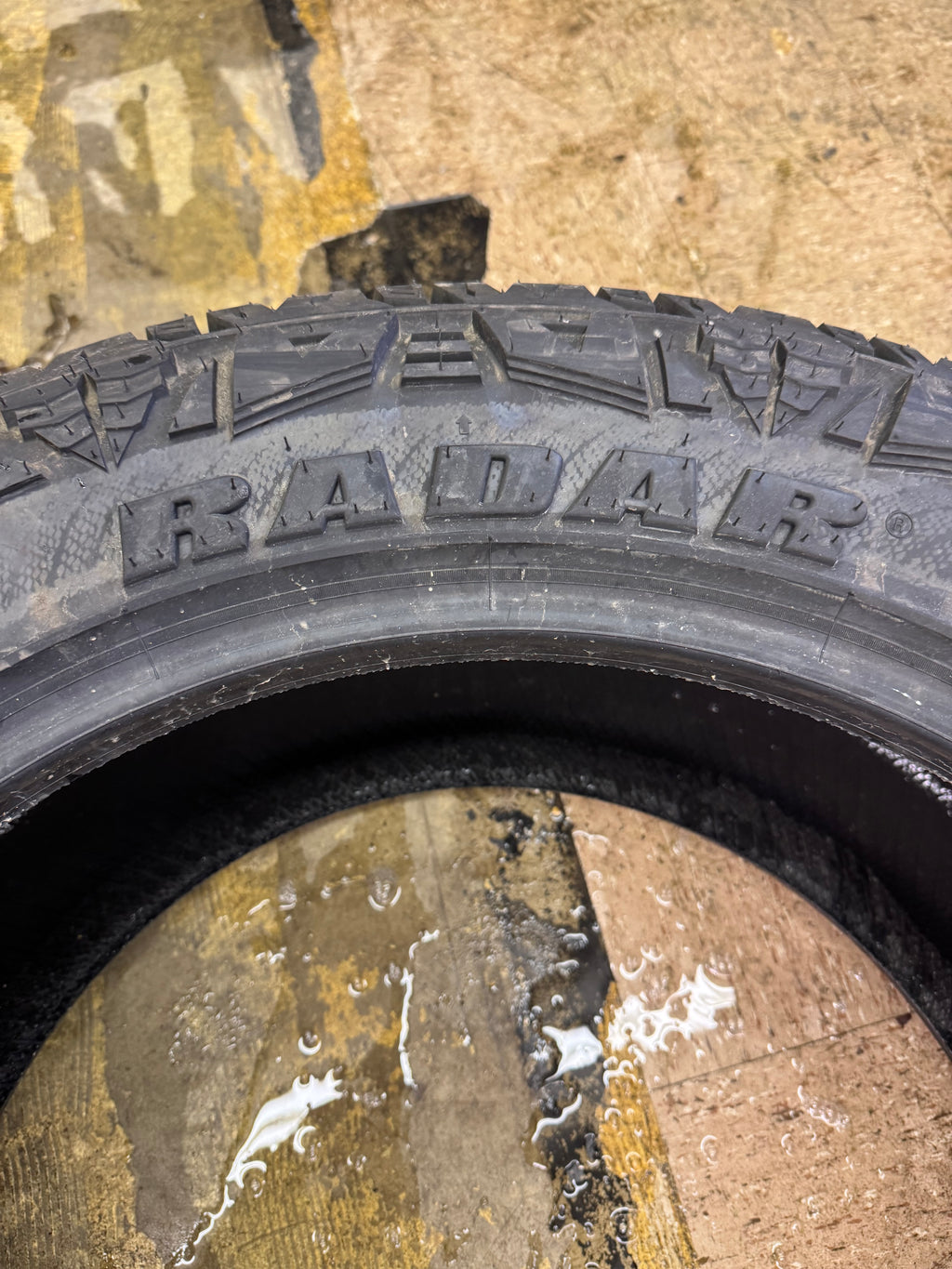 RADAR RENEGADE A/T PRO BSW LT 35 12.5 22 121R 12PLY ALL TERRAIN TIRE RAFDTW0058