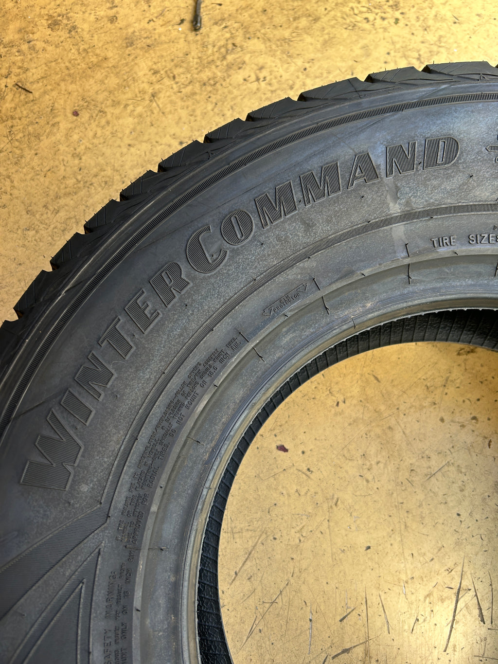 2 NOS GOODYEAR WINTERCOMMAND BSW P 265/70R16 112S WINTER TIRE 132204788