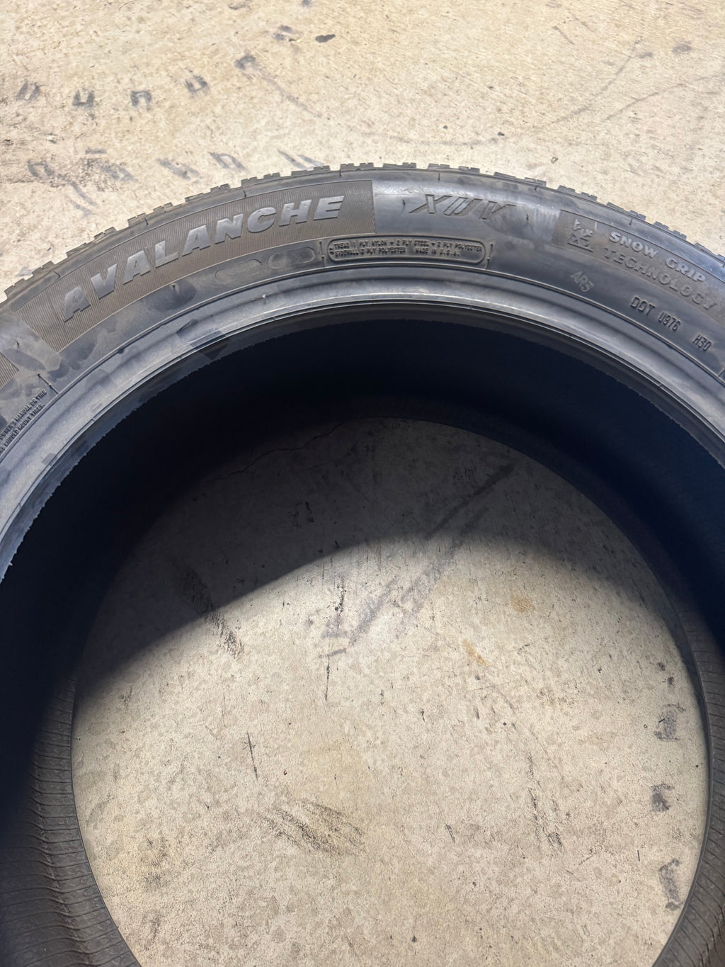 2 NOS HERCULES AVALANCHE XUV BSW P 245 50 20 102T WINTER TIRE 03118