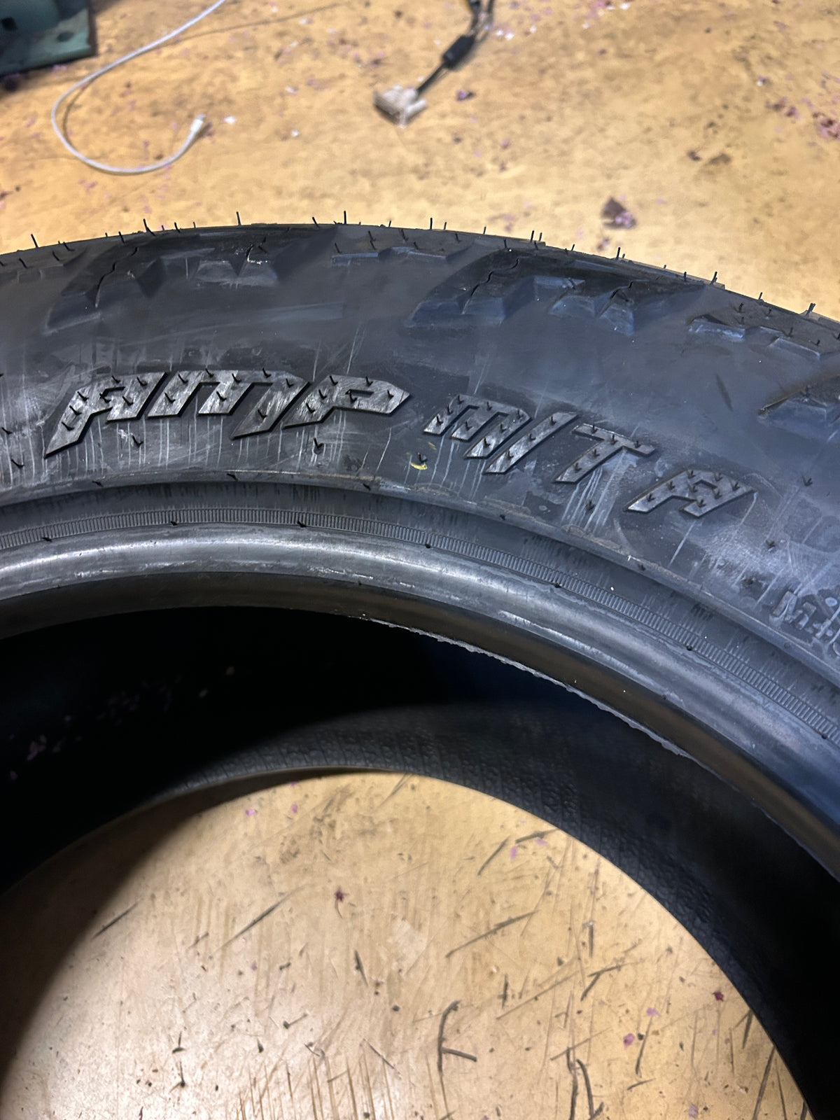 AMP TERRAIN ATTACK M/T A BSW LT 305 55 20 121Q 10PLY MUD TIRE 3055520AMPCM2