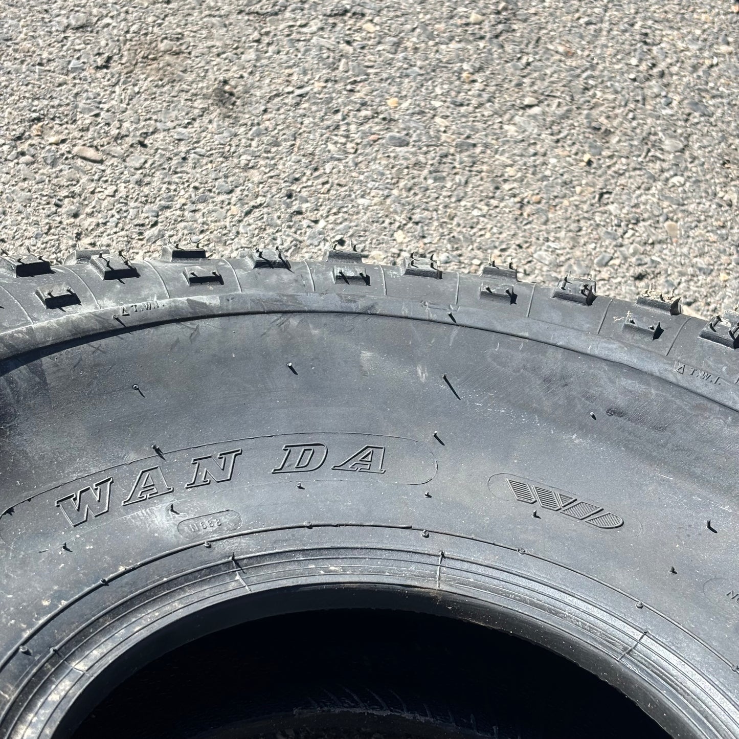 WANDA P532 BSW 25 12.00 9 LAWN AND GARDEN TIRE 25704W
