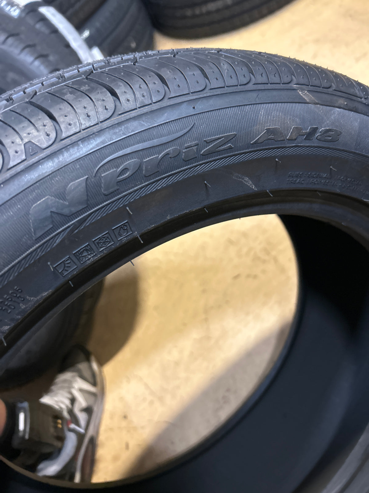 NEXEN NPRIZ AH8 BSW P 215 50 17 91V TOURING TIRE 14697NXK