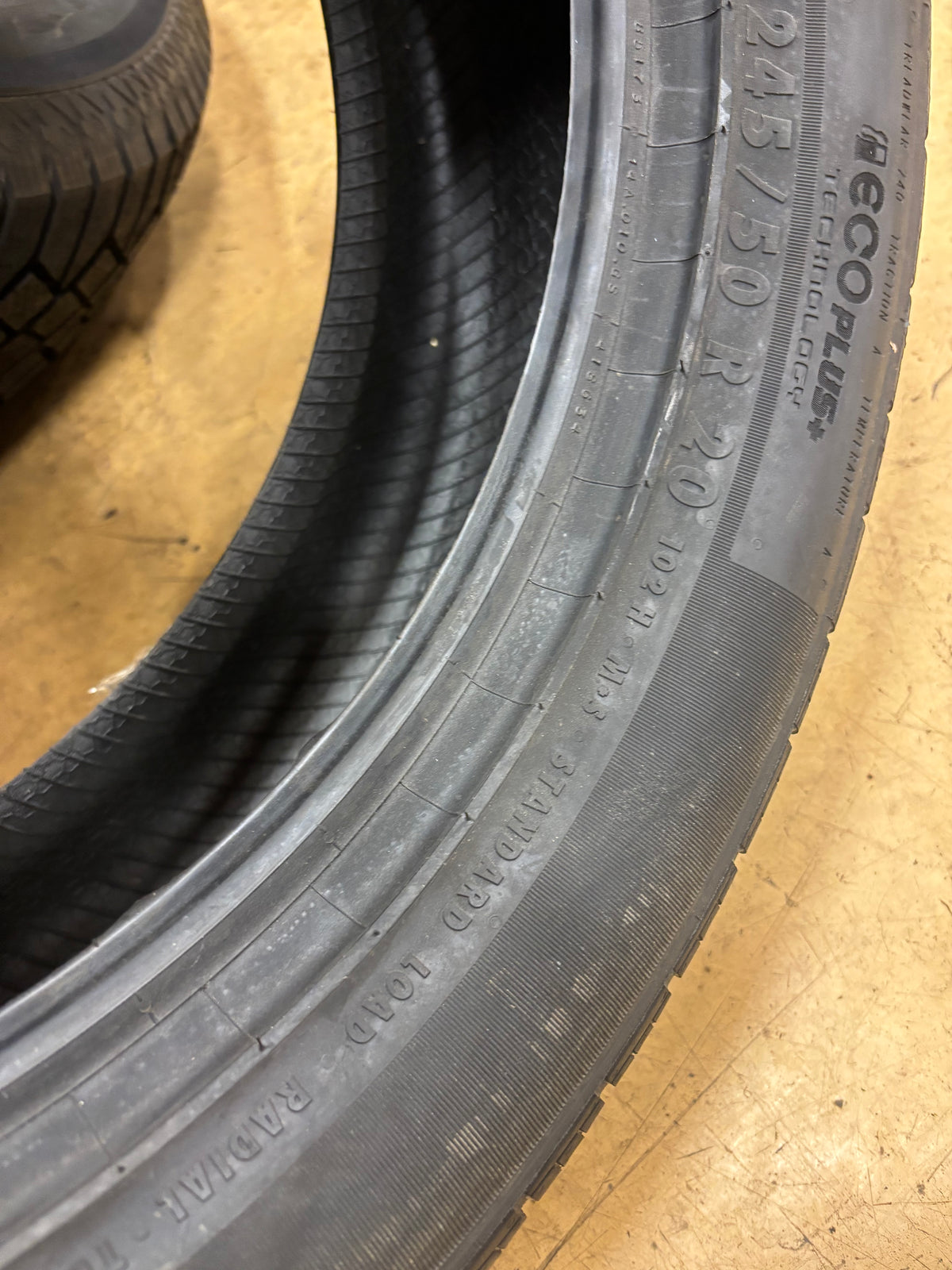 CONTINENTAL CROSSCONTACT LX25 P 245 50 20 102H SL ALL SEASON TIRE 1549231000