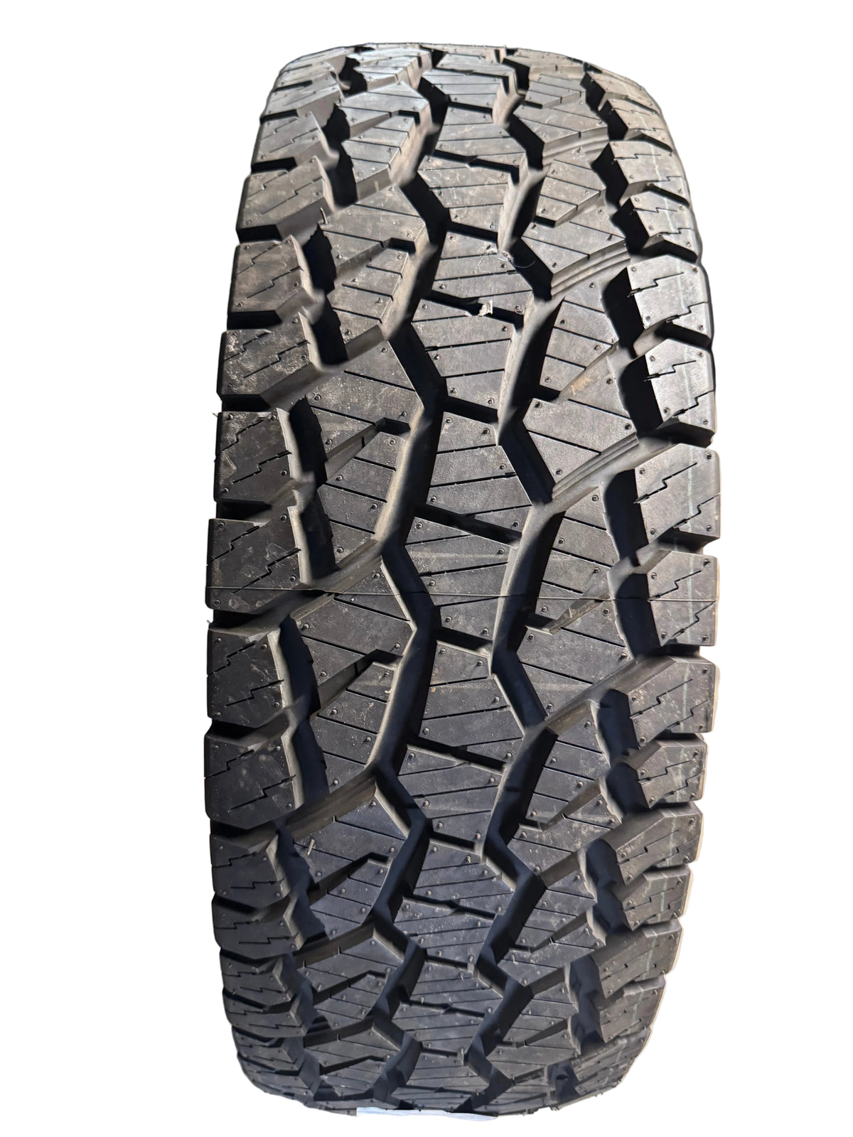 2 NOS PATHFINDER ALL TERRAIN OWL LT 31 10.5 15 109S 6PLY TIRE 2020518
