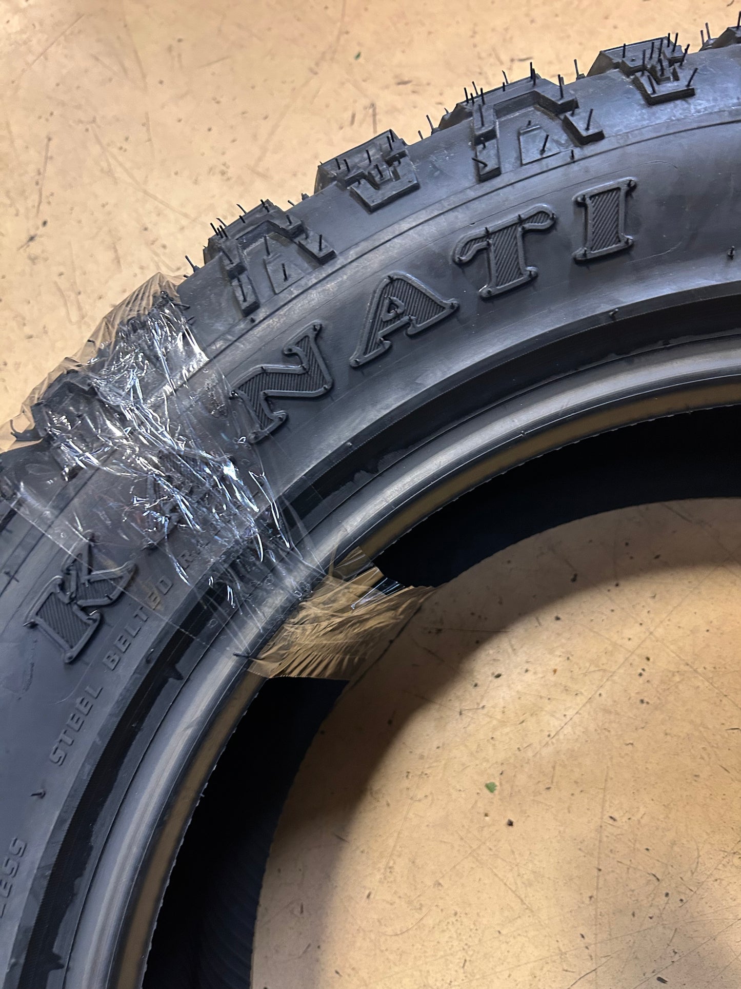 2 NOS KANATI TRAIL HOG A/T 4 LT 275 60 20 123/120Q 10PLY ALL TERRAIN TIRE LTH2027560E