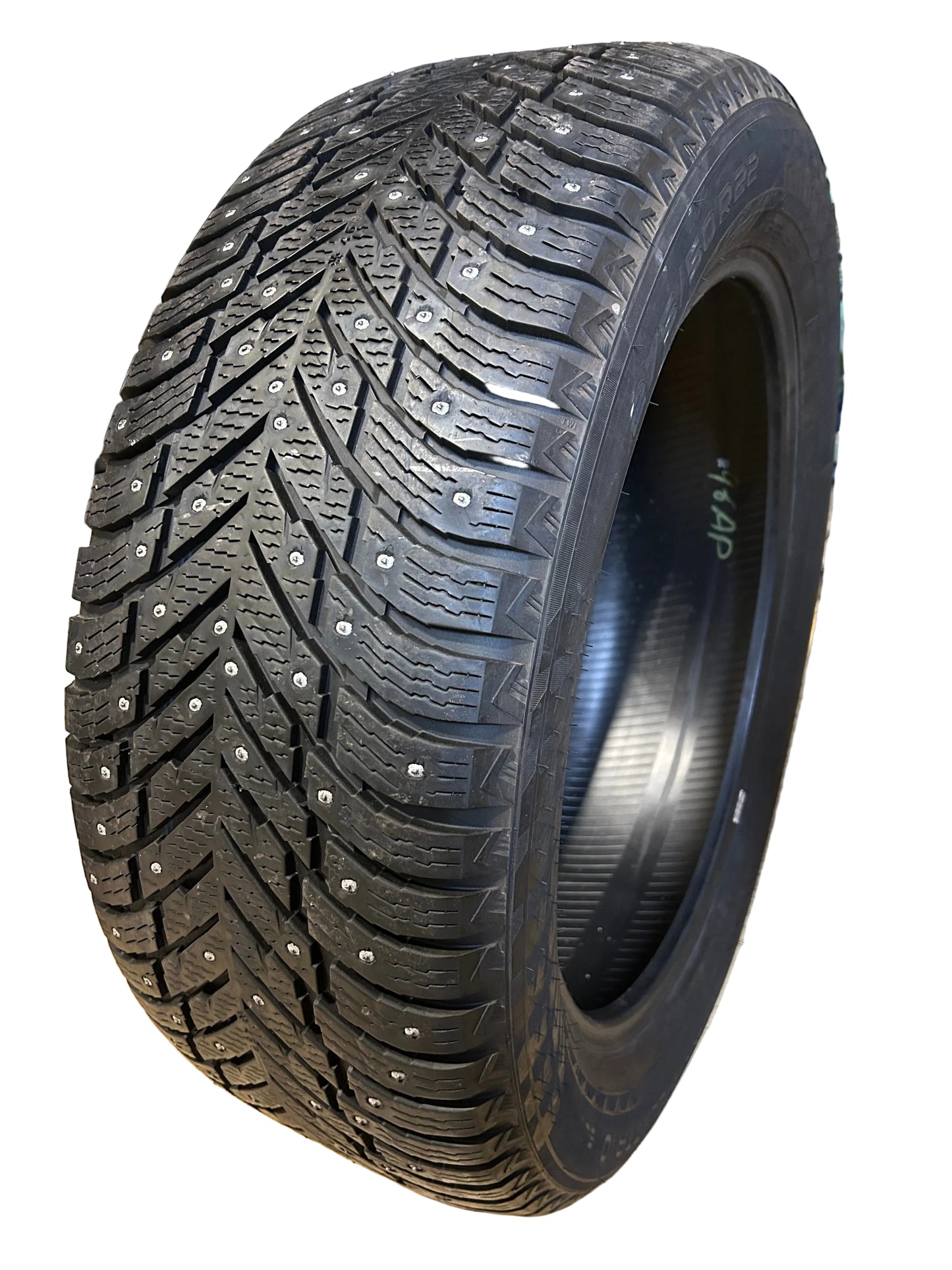 USED NOKIAN HAKKAPELIITTA 10 SUV STUDDED P 275 50 22 115T XL WINTER TIRE TS32535