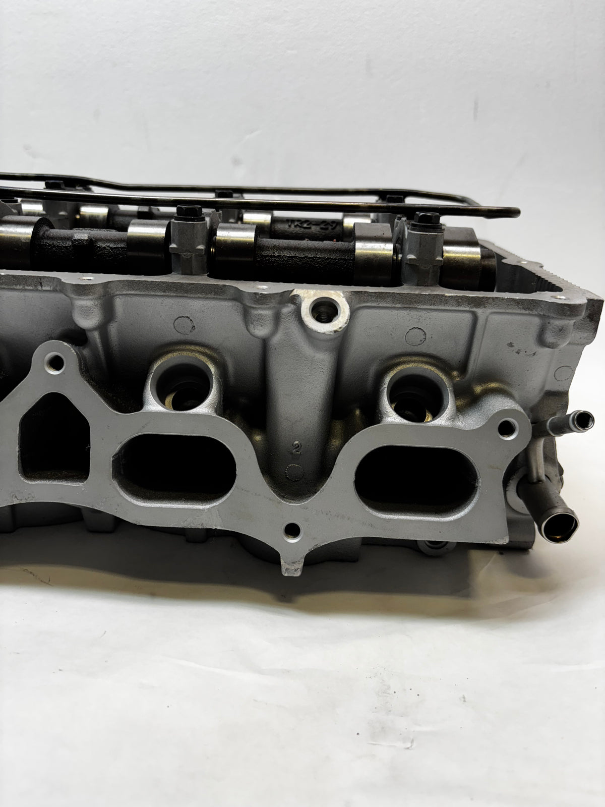 REMANUFACTURED FOR TOYOTA 2.7 2TR DOHC DUAL VVTI CYLINDER HEAD G289065
