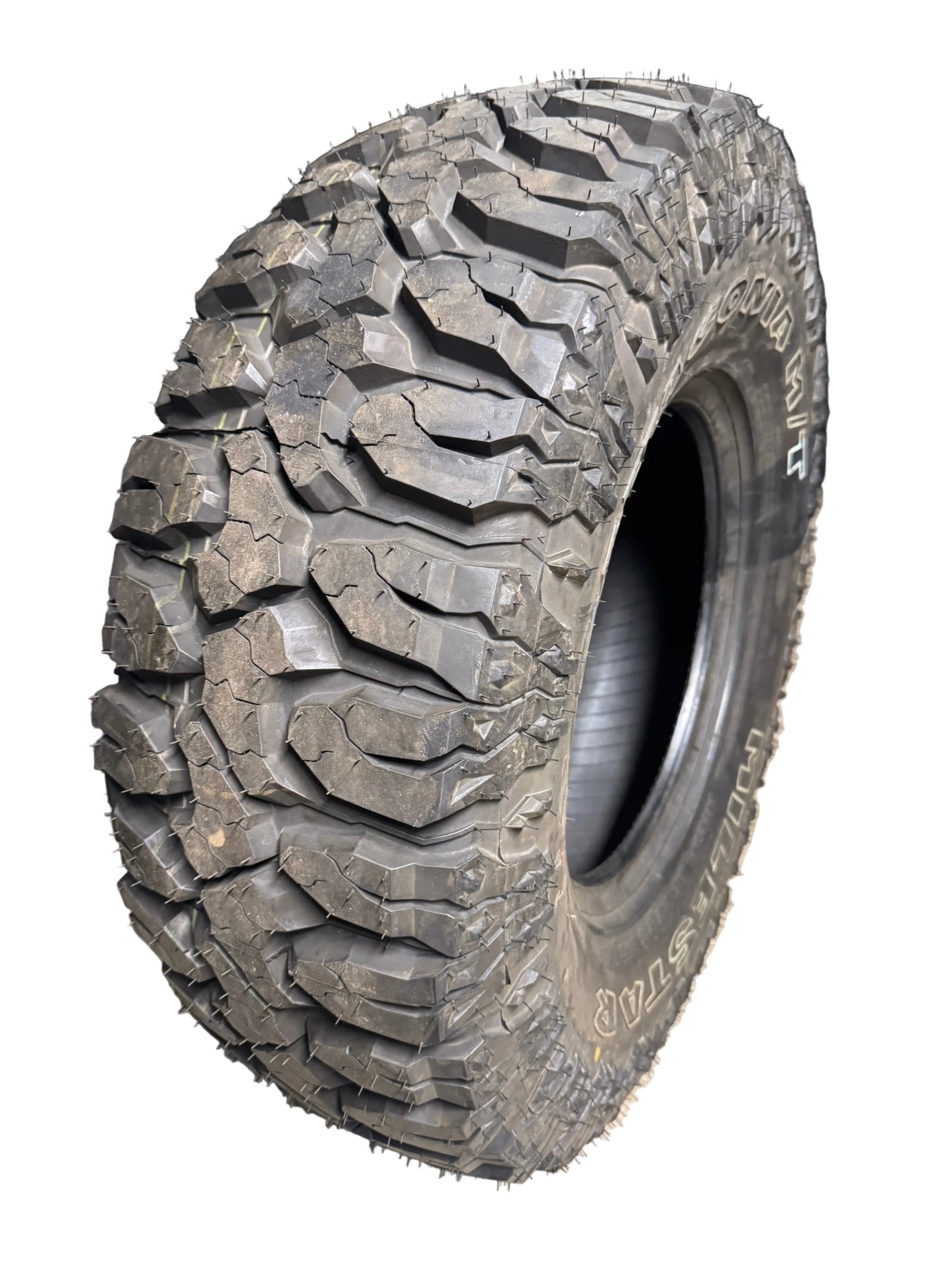MILESTAR PATAGONIA M/T OWL LT 285 75 16 126/123Q 10PLY MUD TERRAIN TIRE 22789015