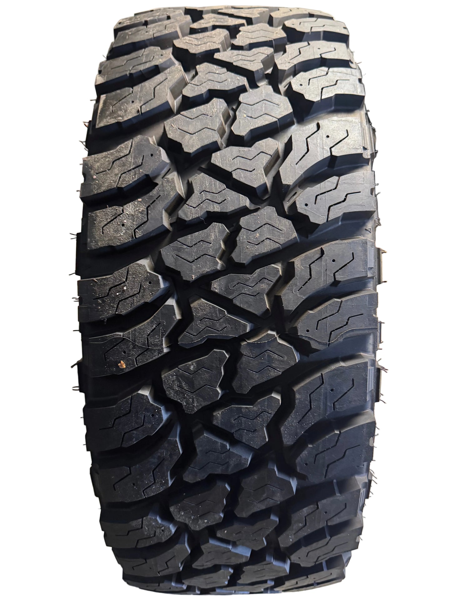 NOS KELLY SAFARI TSR BSW LT 285 65 18 125/122Q 10PLY ALL TERRAIN TIRE 357015298