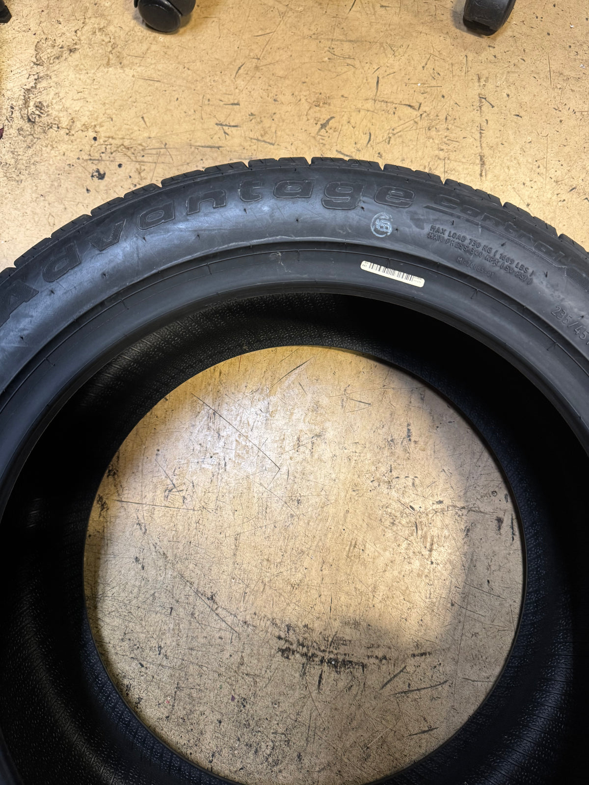 BFGOODRICH ADVANTAGE CONTROL BSW P 235 45 17 97H XL ALL SEASON TIRE 03789