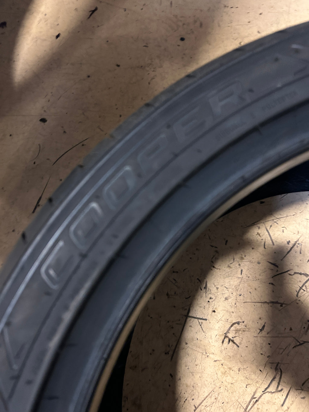 COOPER COBRA INSTINCT BSW P 245 40  19 98Y  ALL SEASON TIRE 160122025