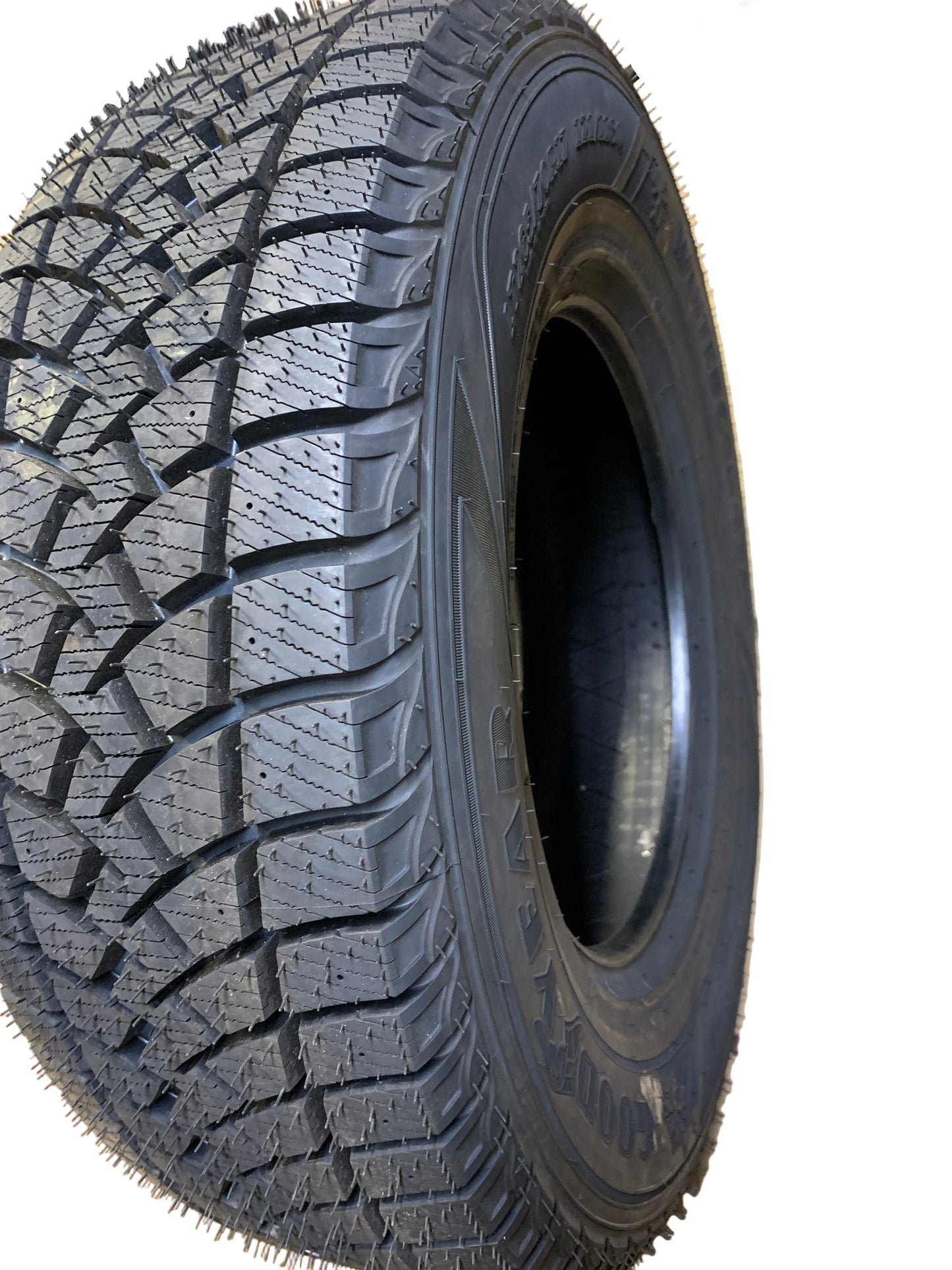 GOODYEAR WINTER COMMAND BSW LT 265 70 17 121/118Q 10PLY WINTER TIRE 184152786