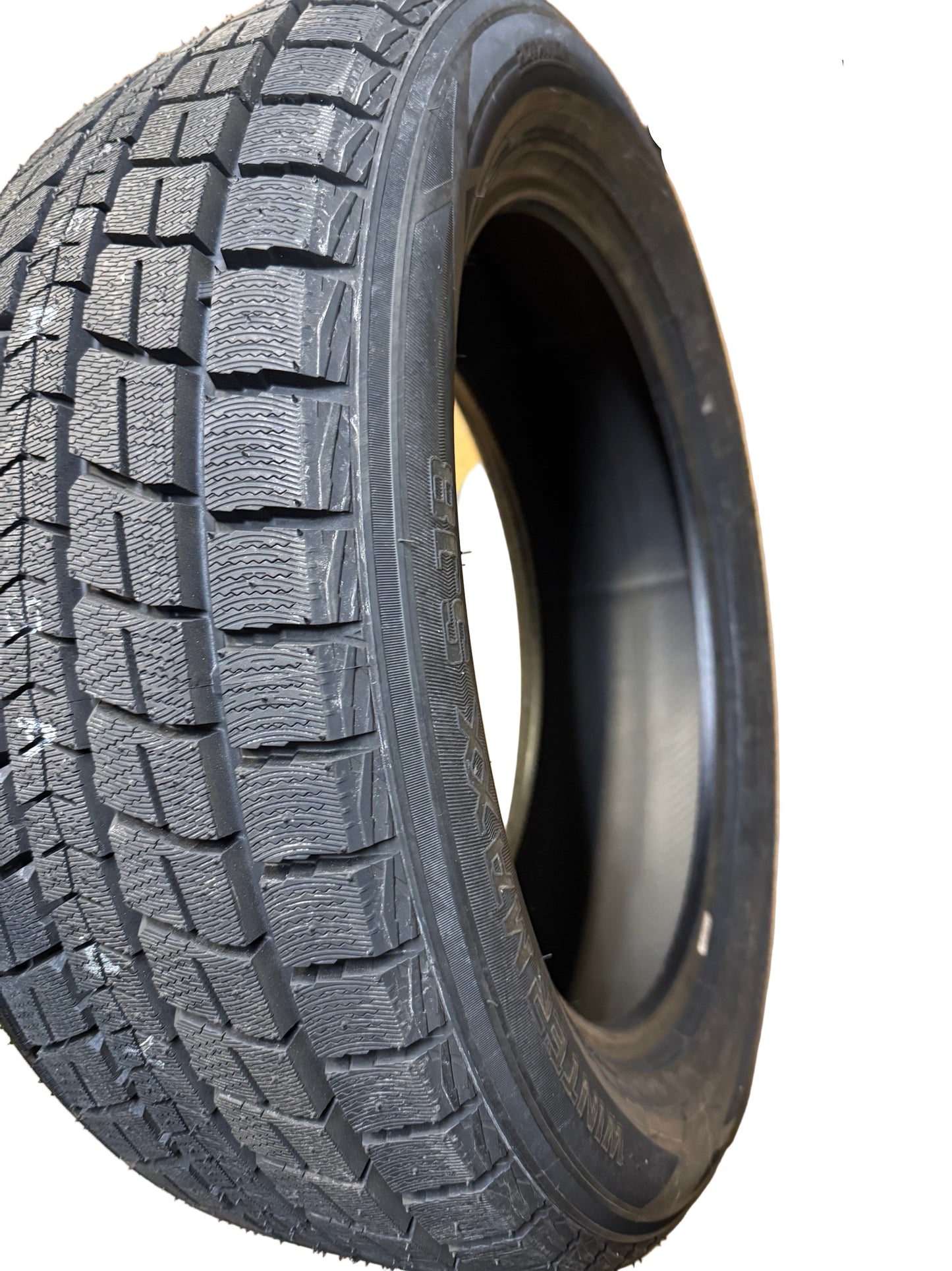 DUNLOP WINTER MAXX SJ8 BSW P 255 50 20 109R WINTER TIRE 290124129