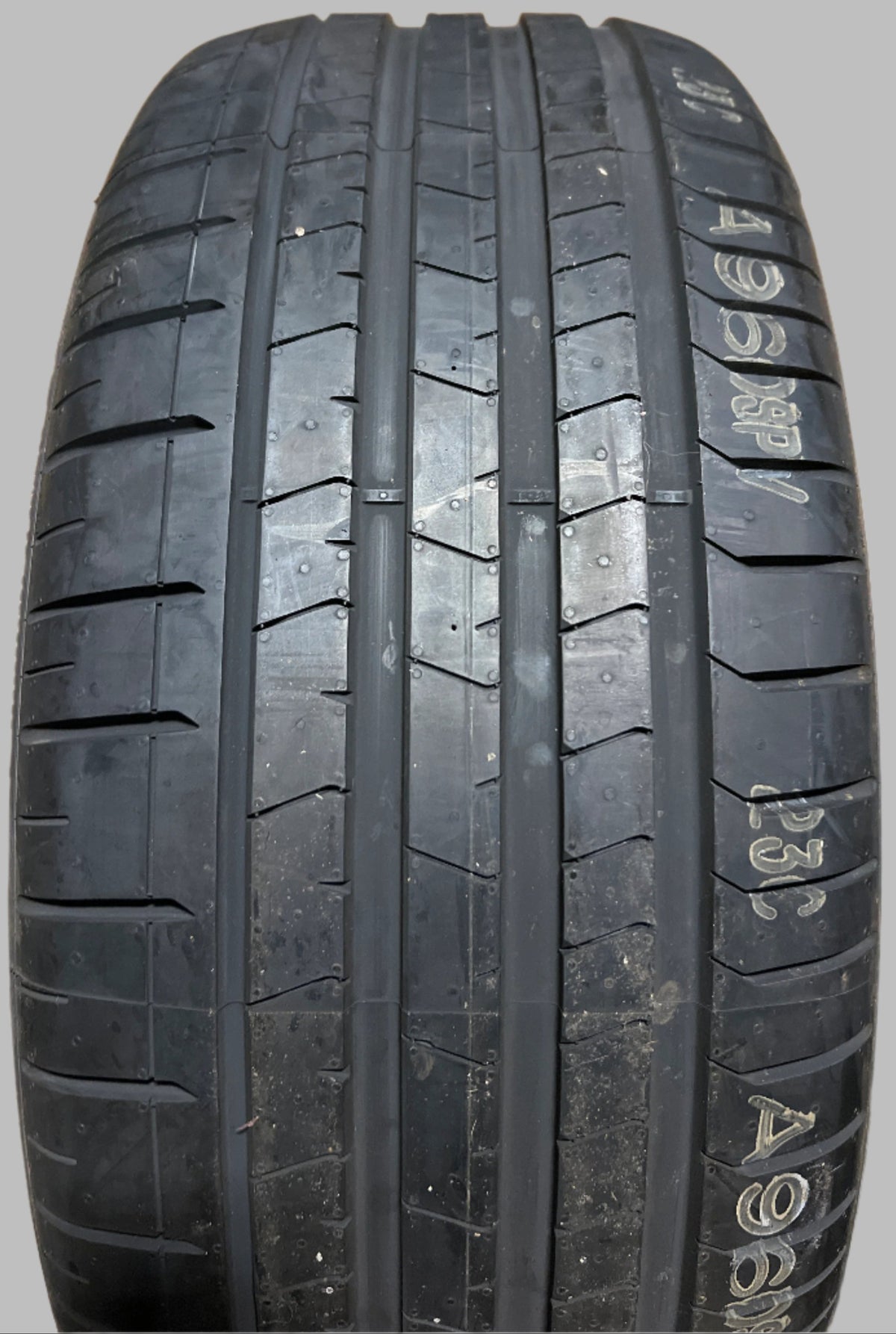 2 NOS PIRELLI P ZERO (PZ4-SPORT) P 285 45 20 108W SL SUMMER  TIRE 2728400
