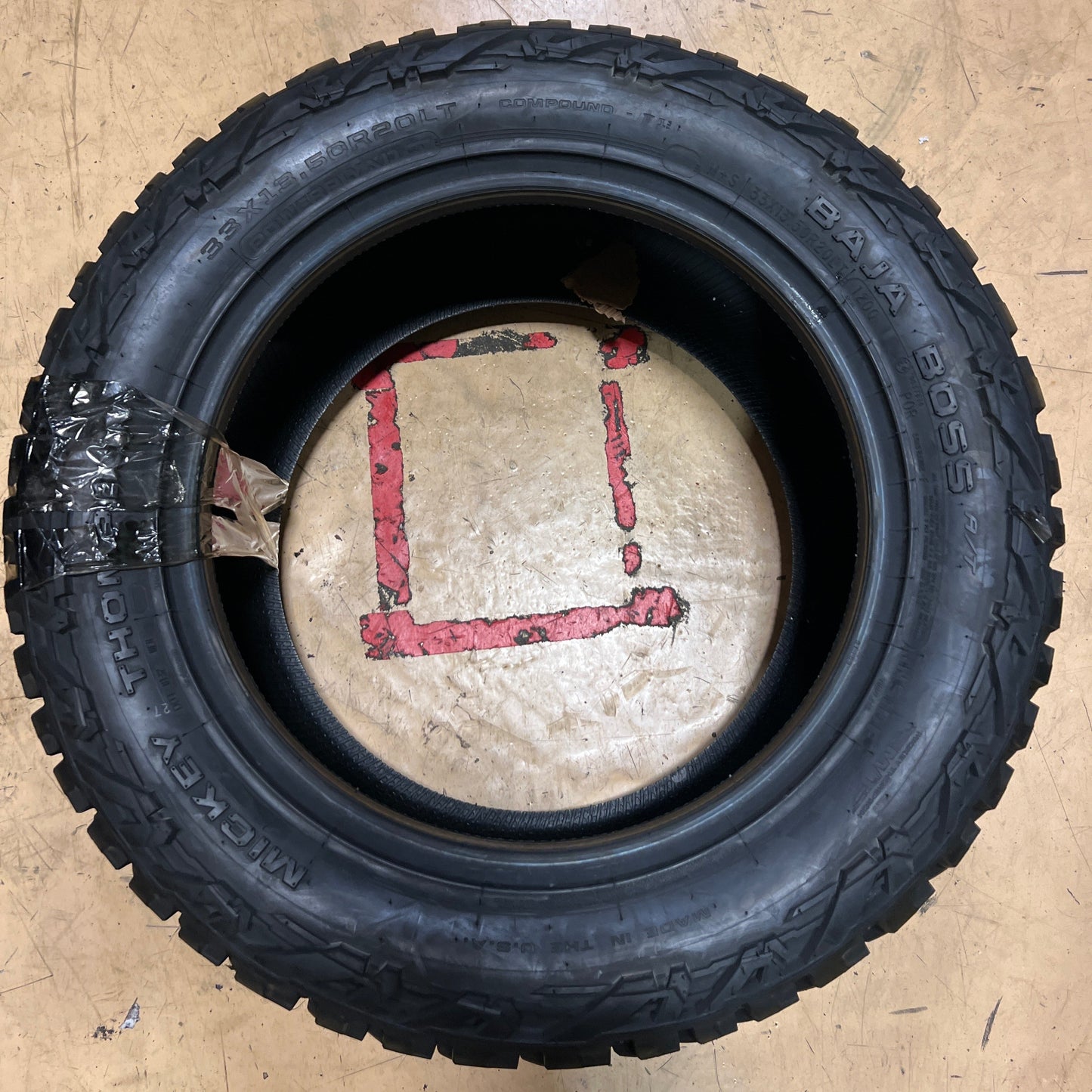 MICKEY THOMPSON BAJA BOSS A/T LT 33 13.5 20 120Q LRE ALL TERRAIN TIRE 90000036839