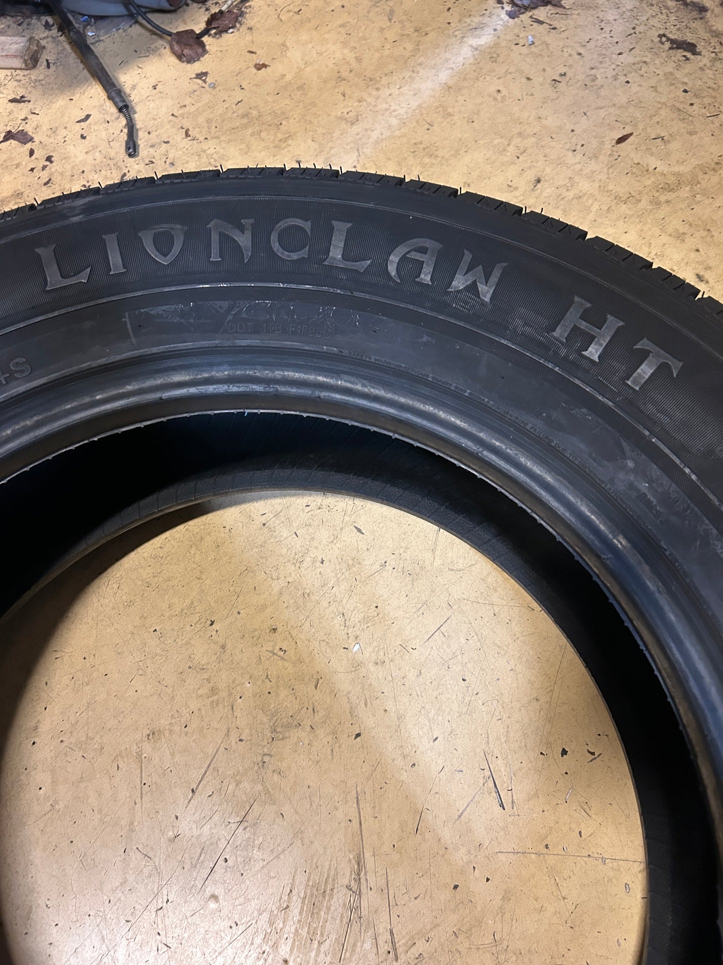 LIONHART LIONCLAW HT LT 275 65 20 126/123S 10PLY ALL SEASON TIRE LHSTHT2065010