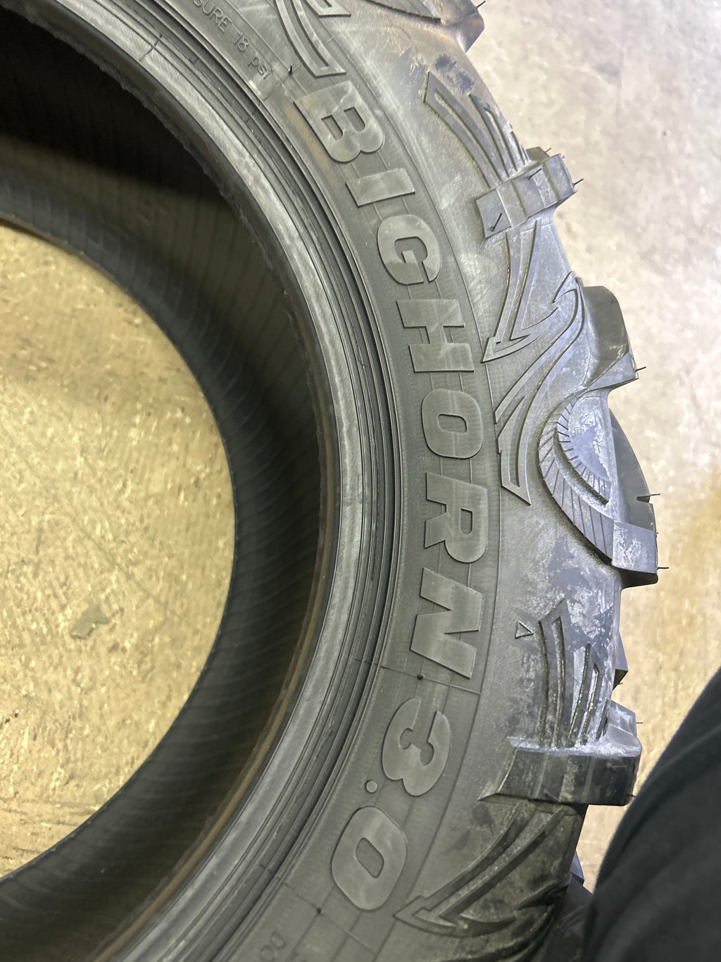NOS MAXXIS BIGHORN 3.0 BSW 27 9 14 6PLY ATV/UTV TIRE TM01007100