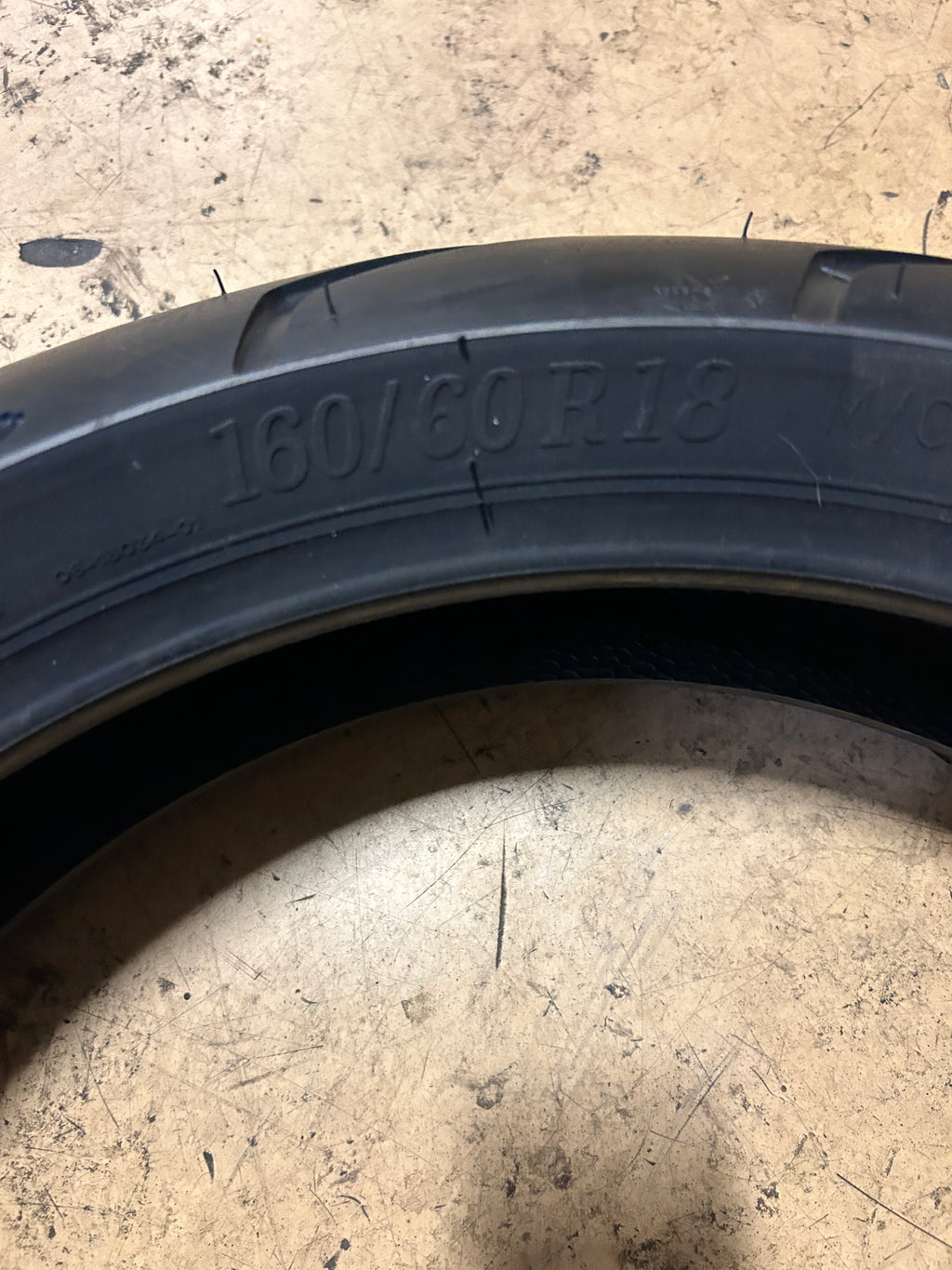 MICHELIN SCORCHER 11 BSW 160 60 18 70V FRONT MOTORCYCLE TIRE 11169