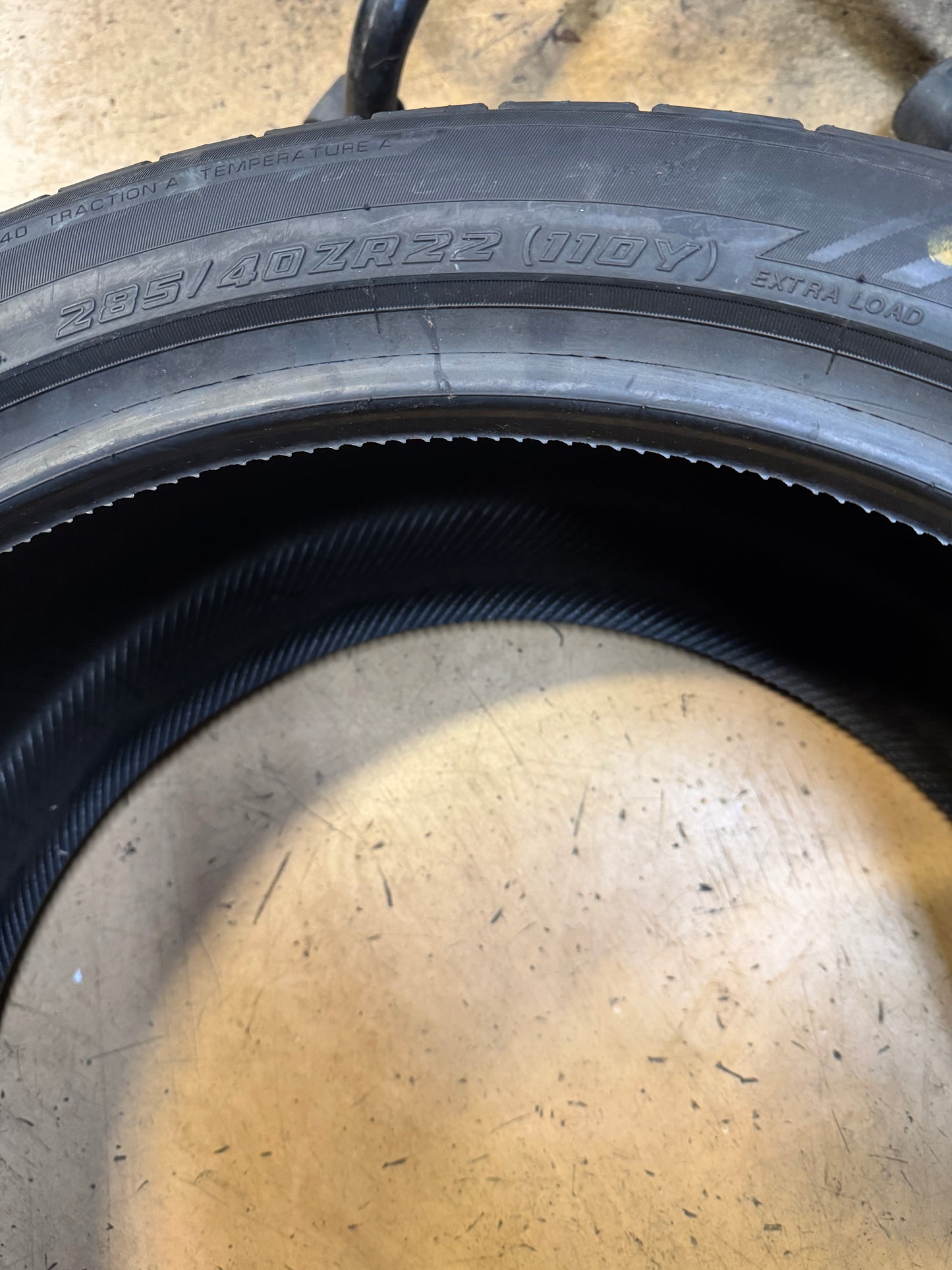 YOKOHAMA ADVAN SPORT V107 NC0 BSW P 285 40 22 110Y XL UHP TIRE 110193404
