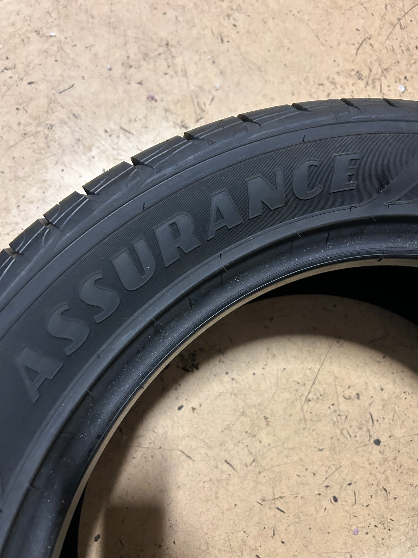 GOODYEAR ASSURANCE COMFORTDRIVE P 255 50 19 107V XL ALL SEASON TIRE 413031582