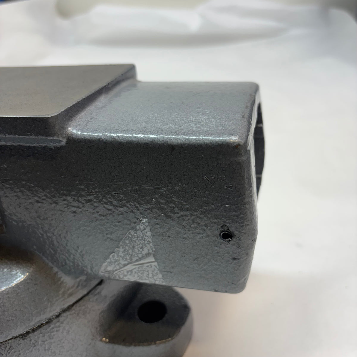 WILTON MECHANICS VISE 8” JAW WITH SWIVEL BASE 21800