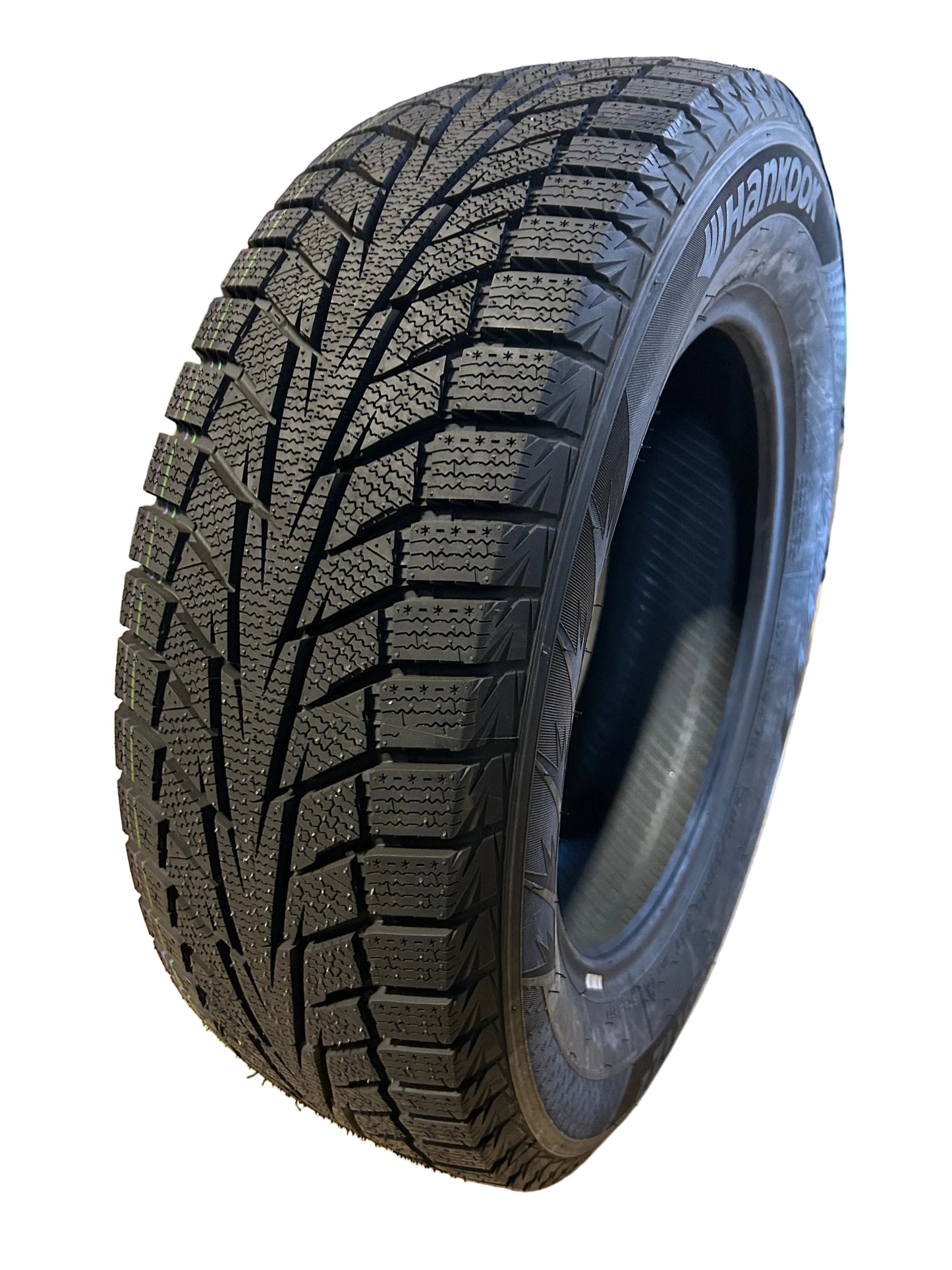 NOS HANKOOK WINTER ICEPT IZ2 BSW P 205 65 16 95T WINTER TIRE 1020344