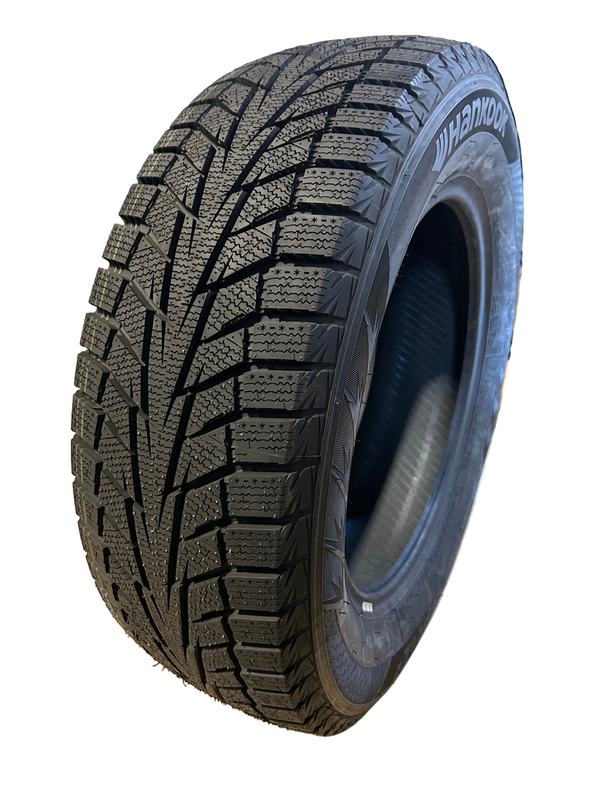 NOS HANKOOK WINTER ICEPT IZ2 BSW P 205 65 16 95T WINTER TIRE 1020344