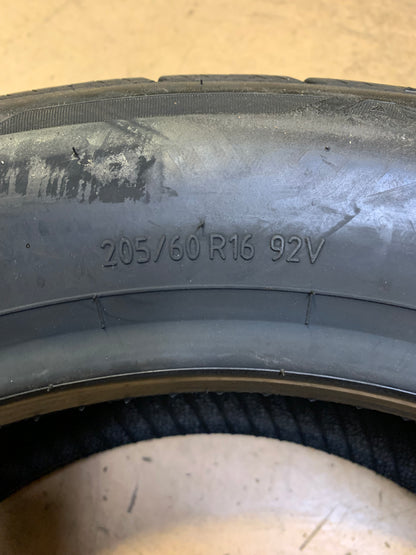 BFGOODRICH  ADVANTAGE CONTROL ALL SEASON BSW P 205 60 16 92V TIRE 0555