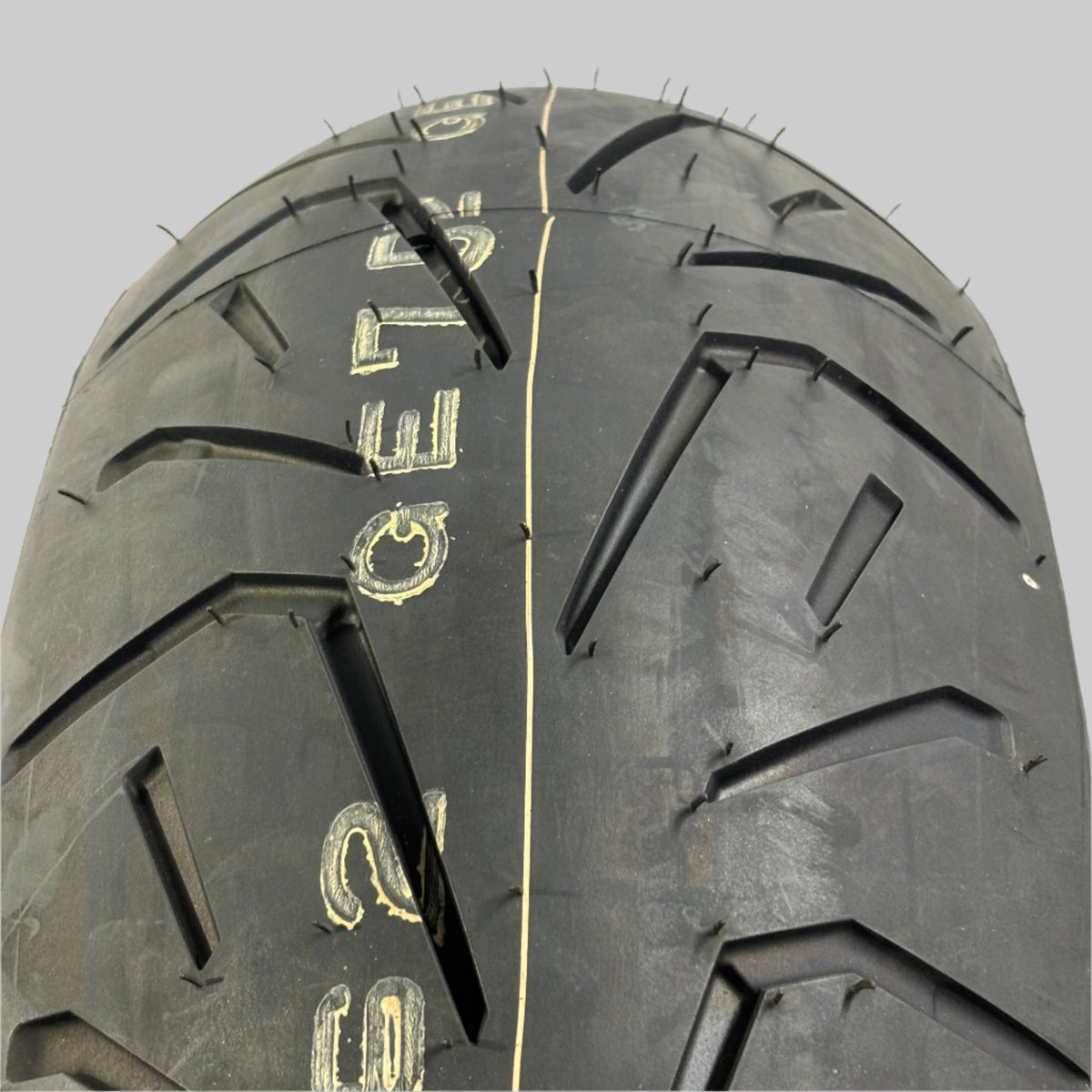 NOS BRIDGESTONE EXEDRA G852 BSW 210 40 18 73H REAR MOTORCYCLE TIRE 002228