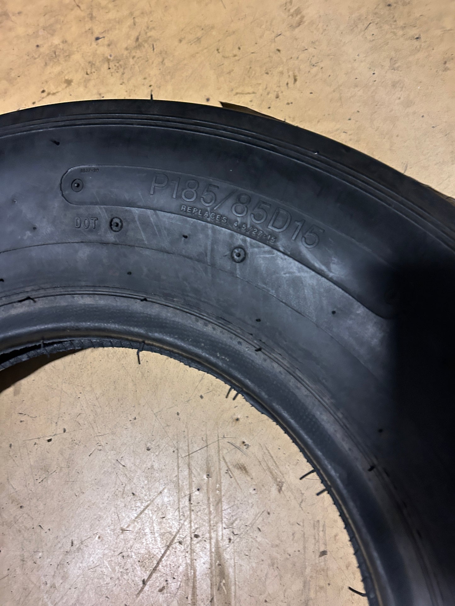 NOS RACEMASTER SPORT/STREET BSW P 185 85 15 DRAG TIRE ROD02