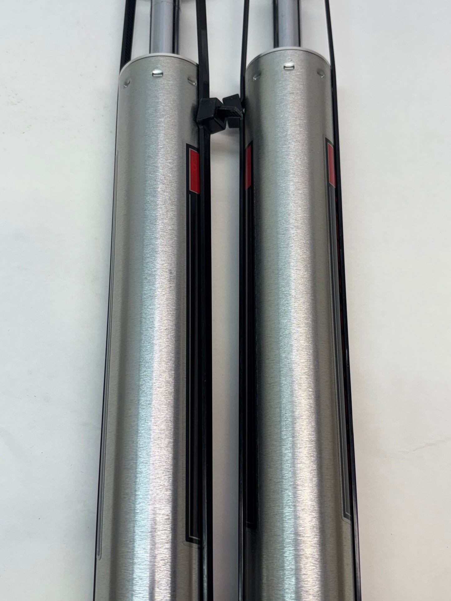 ROUGH COUNTRY M1 MONOTUBE REAR SHOCKS 5-7" | CHEVY/GMC CANYON/COLORADO 2WD/4WD (23-25) 770782P