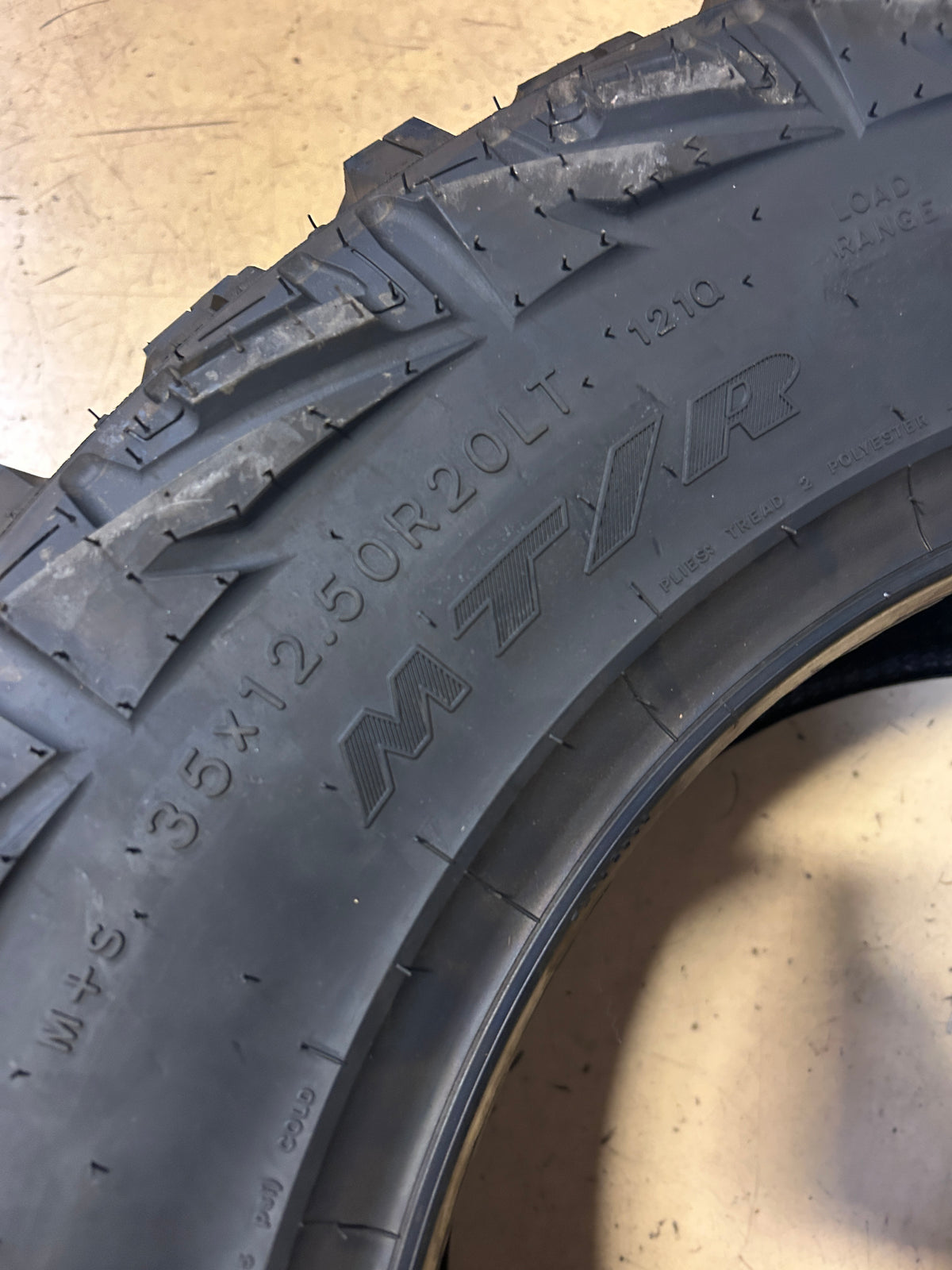 NOS GOODYEAR WRANGLER M/TR BSW LT 35 12.5 20 121Q 10PLY MUD TIRE 750002326