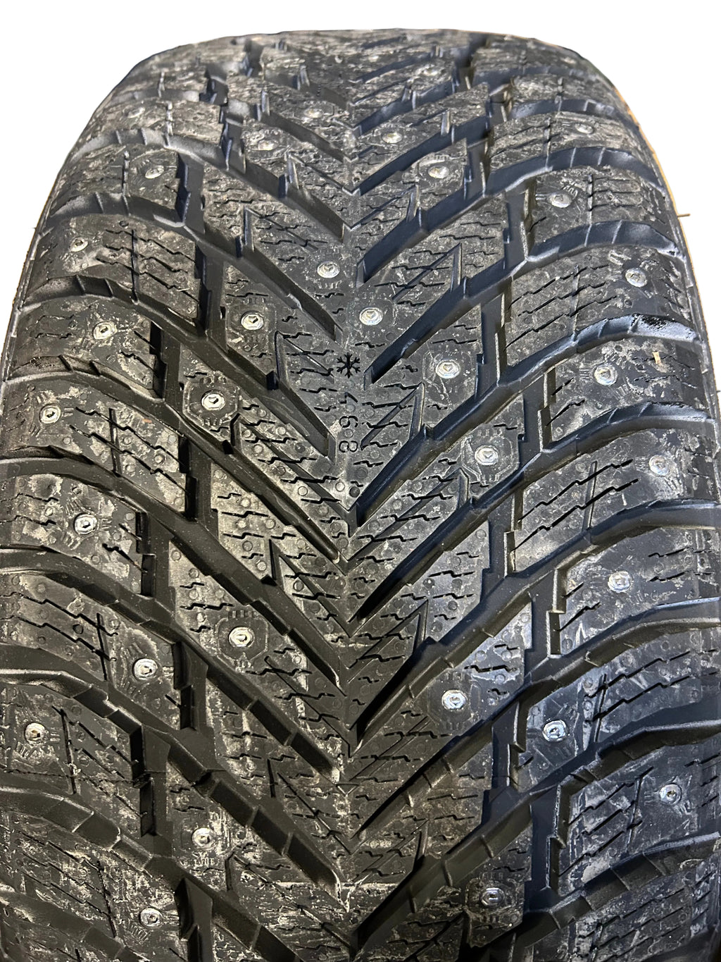 NOKIAN HAKKAPELIITTA 10 EV STUDDED BSW P 235 45 18 98T XL WINTER TIRE TSF00001