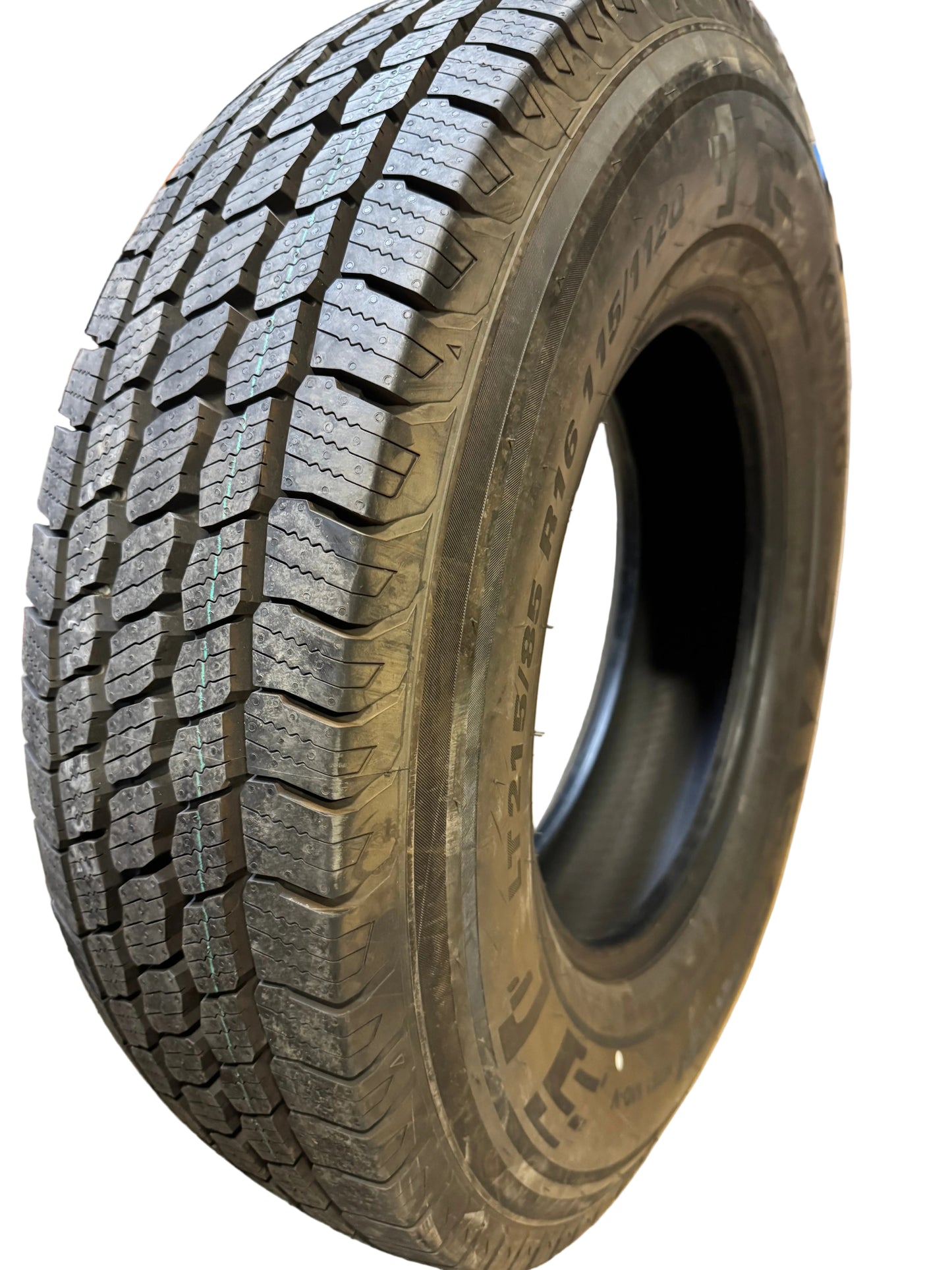 KUMHO CRUGEN HT51 MO-V BSW LT 215 85 16 115/112Q 10PLY ALL WEATHER TIRE 2281853