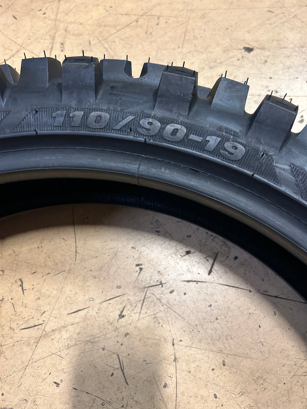 MAXXIS MAXX IT-DESERT BSW 110 90 19 62M REAR DIRT BIKE TIRE TM78728000